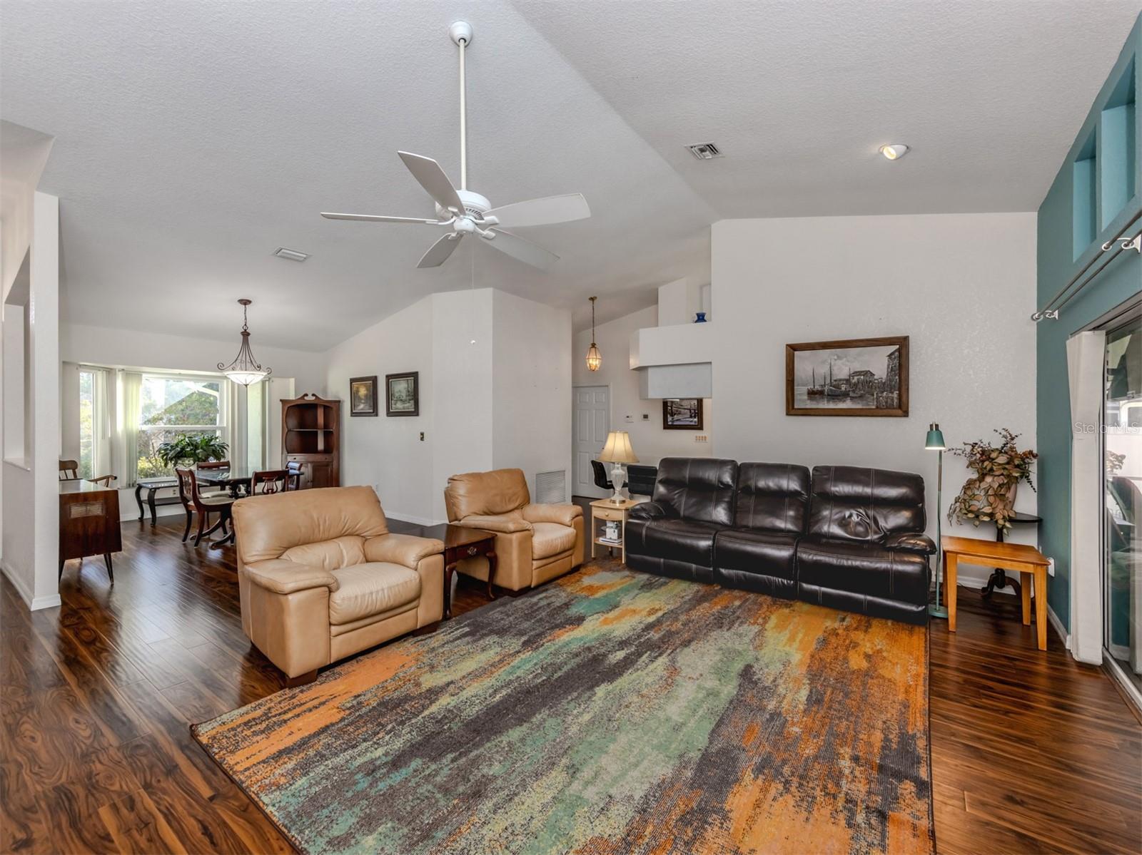 Image 10 of 59 For 3341 Briant Street