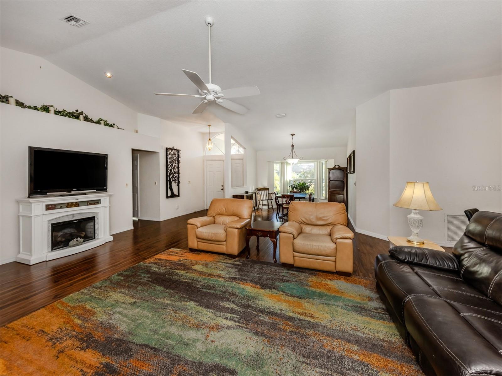 Image 8 of 59 For 3341 Briant Street