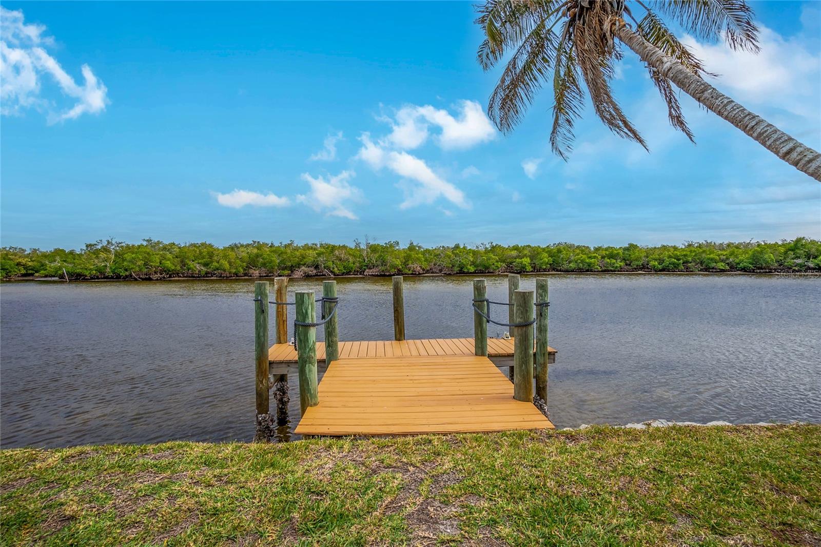 Details for 516 Tahiti Court, PUNTA GORDA, FL 33950