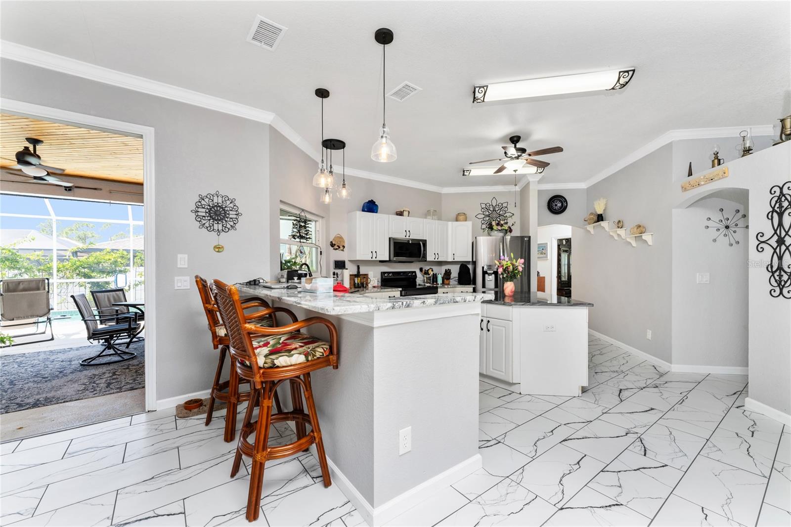 Image 13 of 61 For 15105 Aldama Circle