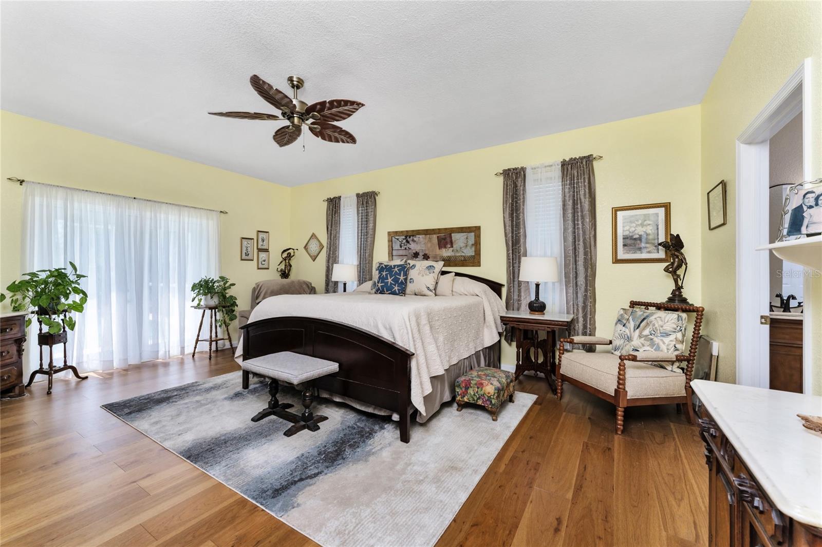 Image 29 of 61 For 15105 Aldama Circle