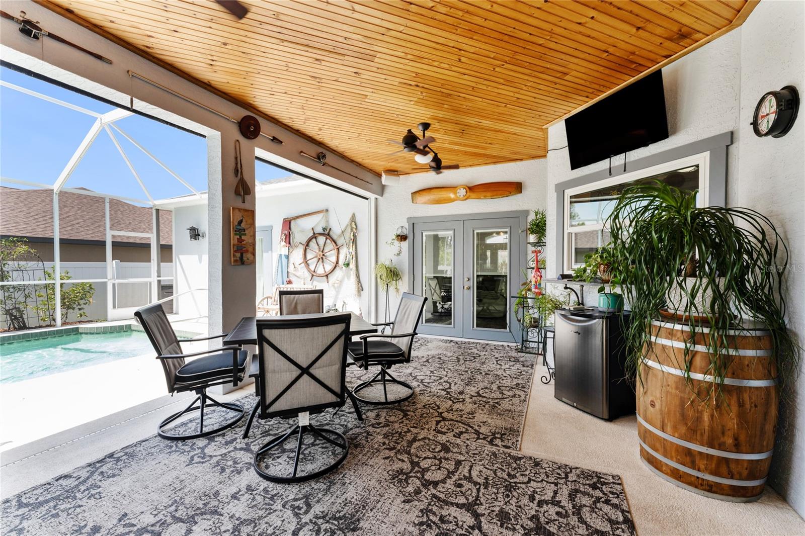 Image 40 of 61 For 15105 Aldama Circle