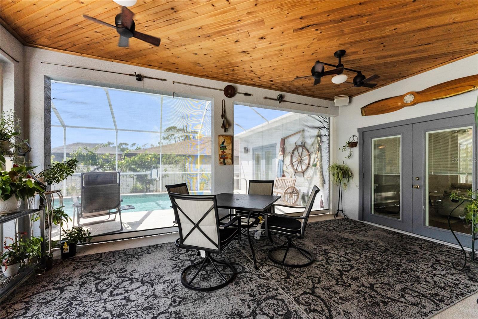 Image 43 of 61 For 15105 Aldama Circle