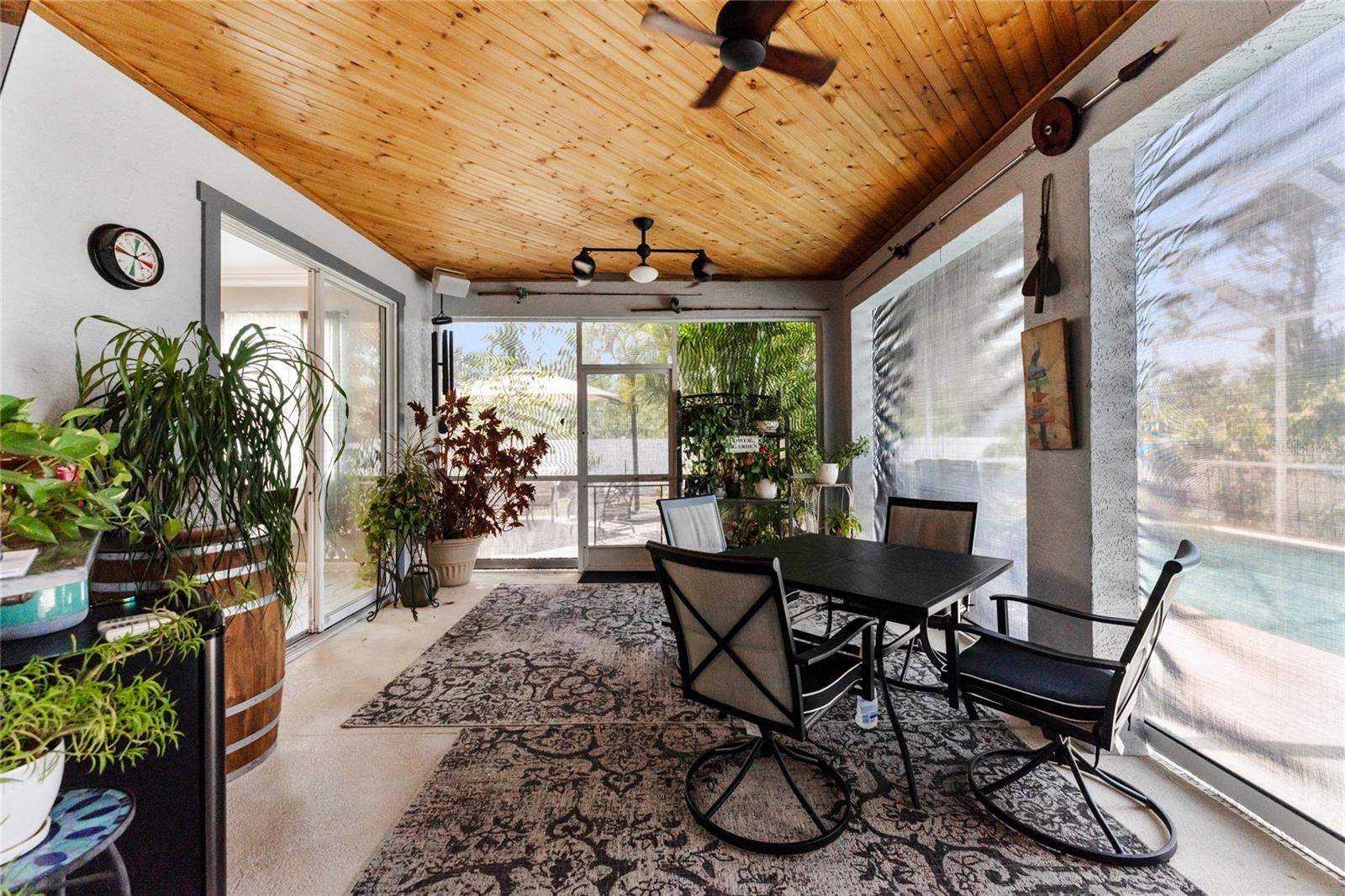Image 45 of 61 For 15105 Aldama Circle