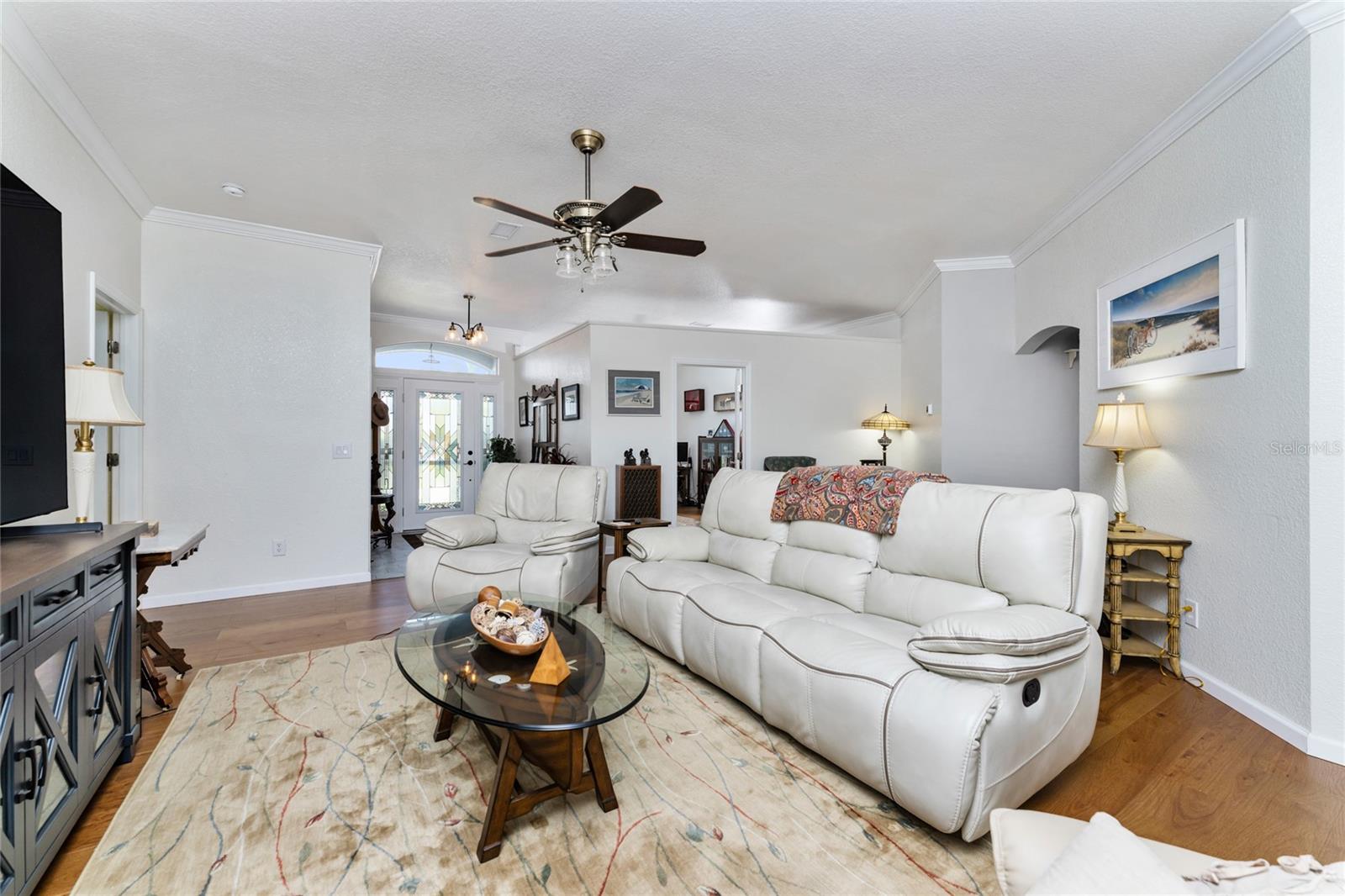 Image 7 of 61 For 15105 Aldama Circle