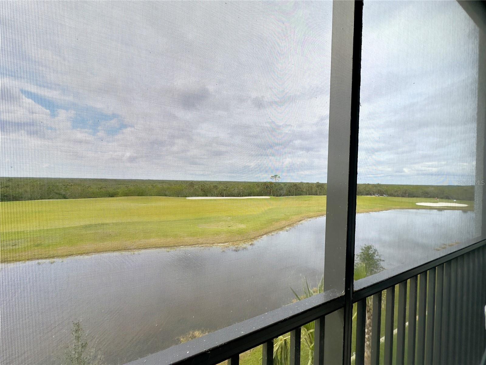 Listing photo id 17 for 14061 Heritage Landing Boulevard 434