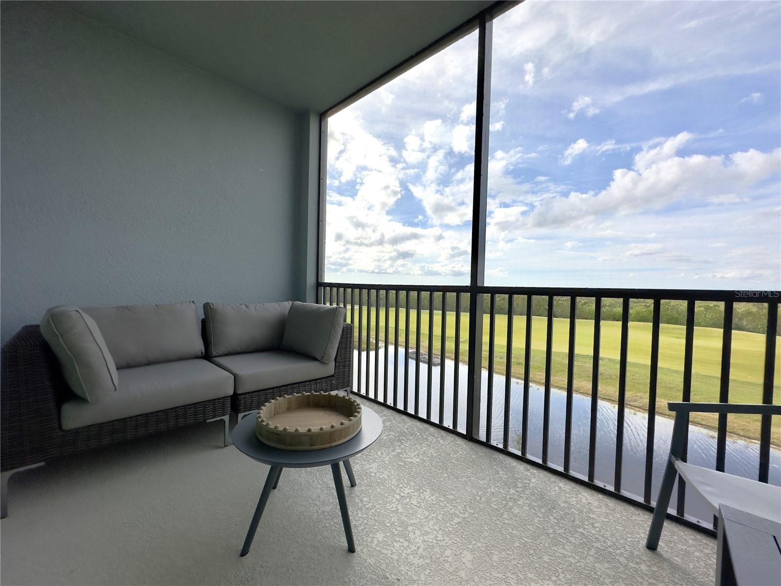 Listing photo id 0 for 14061 Heritage Landing Boulevard 434