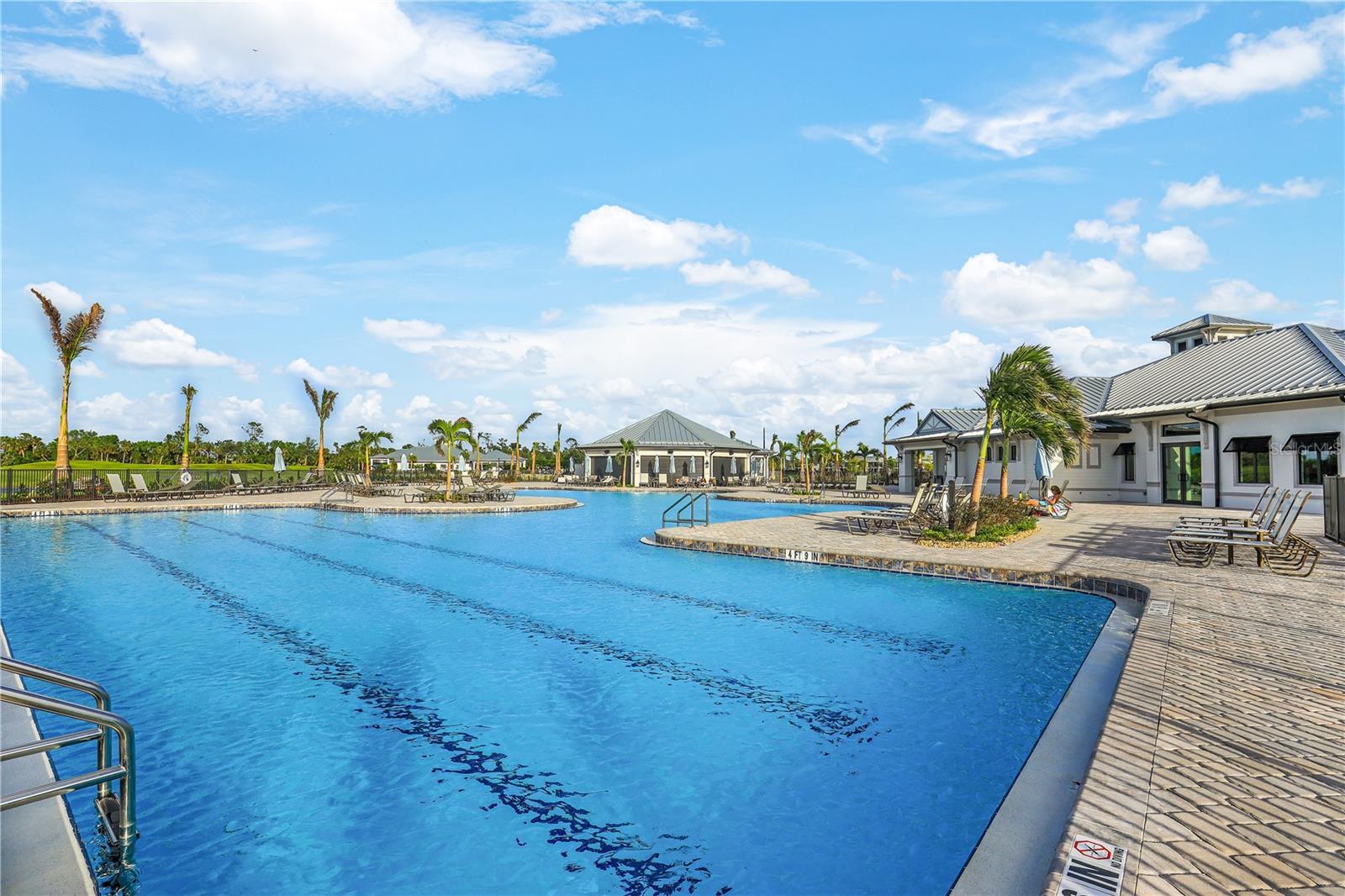Listing photo id 30 for 14061 Heritage Landing Boulevard 434