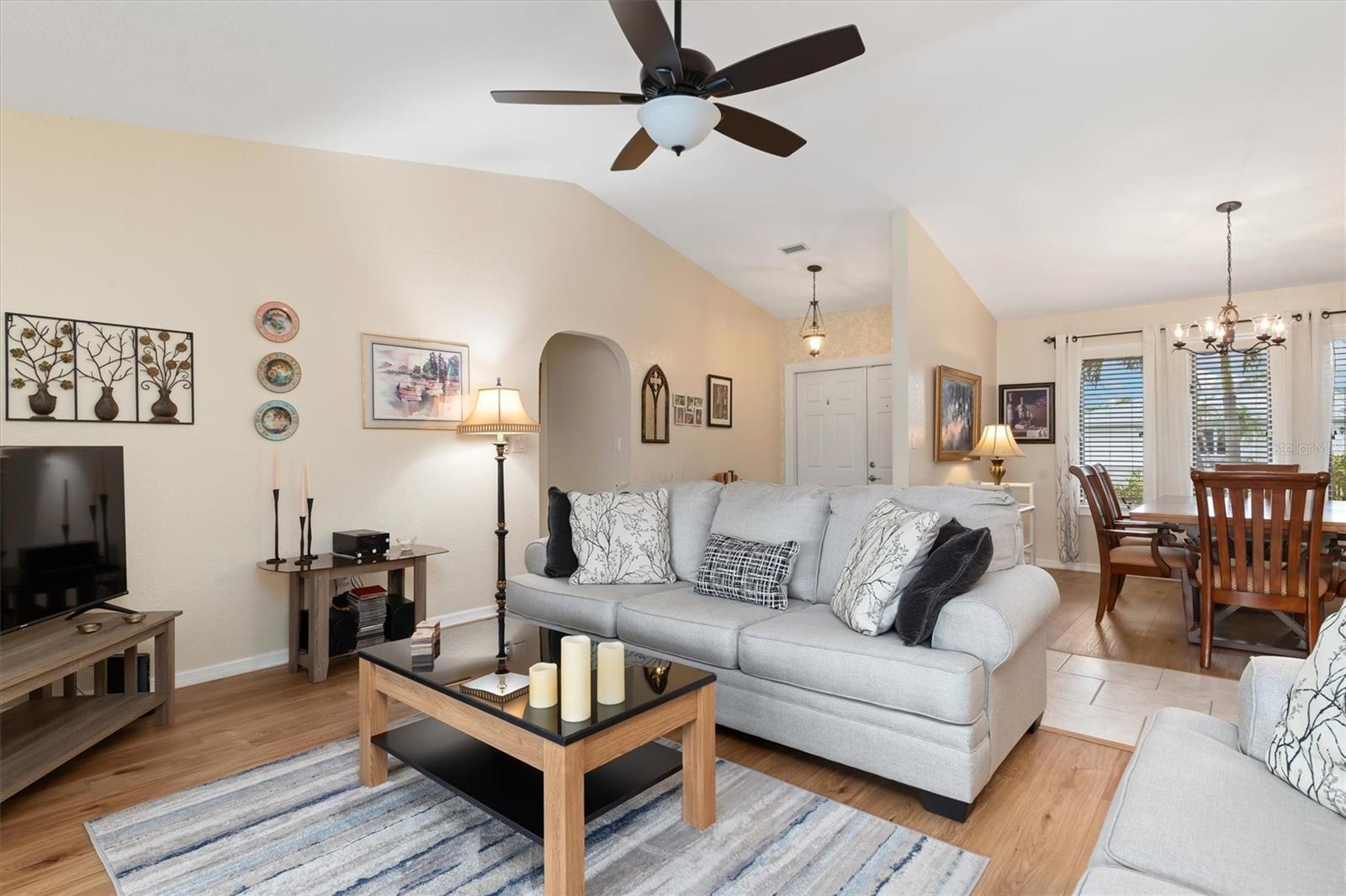 Image 14 of 67 For 18305 Wolbrette Circle