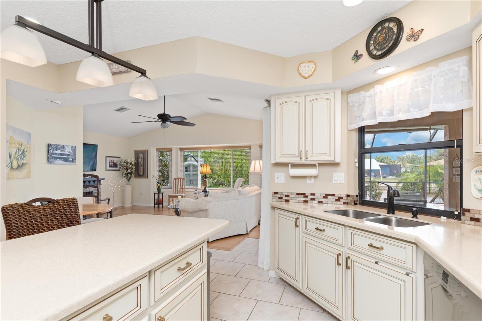 Image 19 of 67 For 18305 Wolbrette Circle