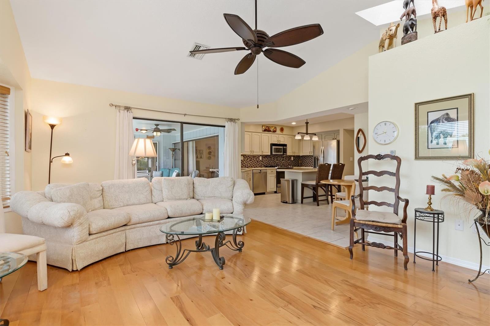 Image 24 of 67 For 18305 Wolbrette Circle