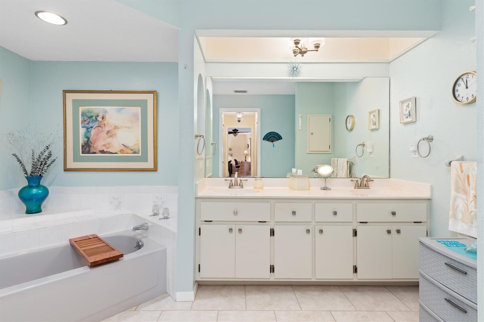 Image 30 of 67 For 18305 Wolbrette Circle