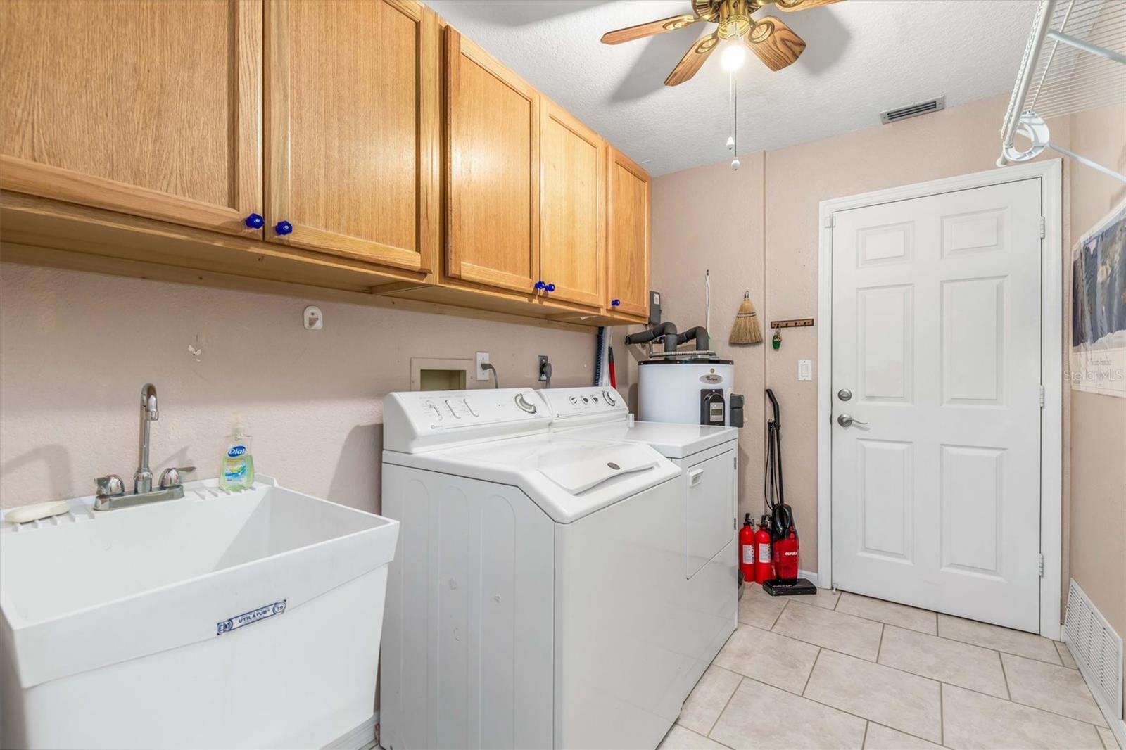 Image 38 of 67 For 18305 Wolbrette Circle