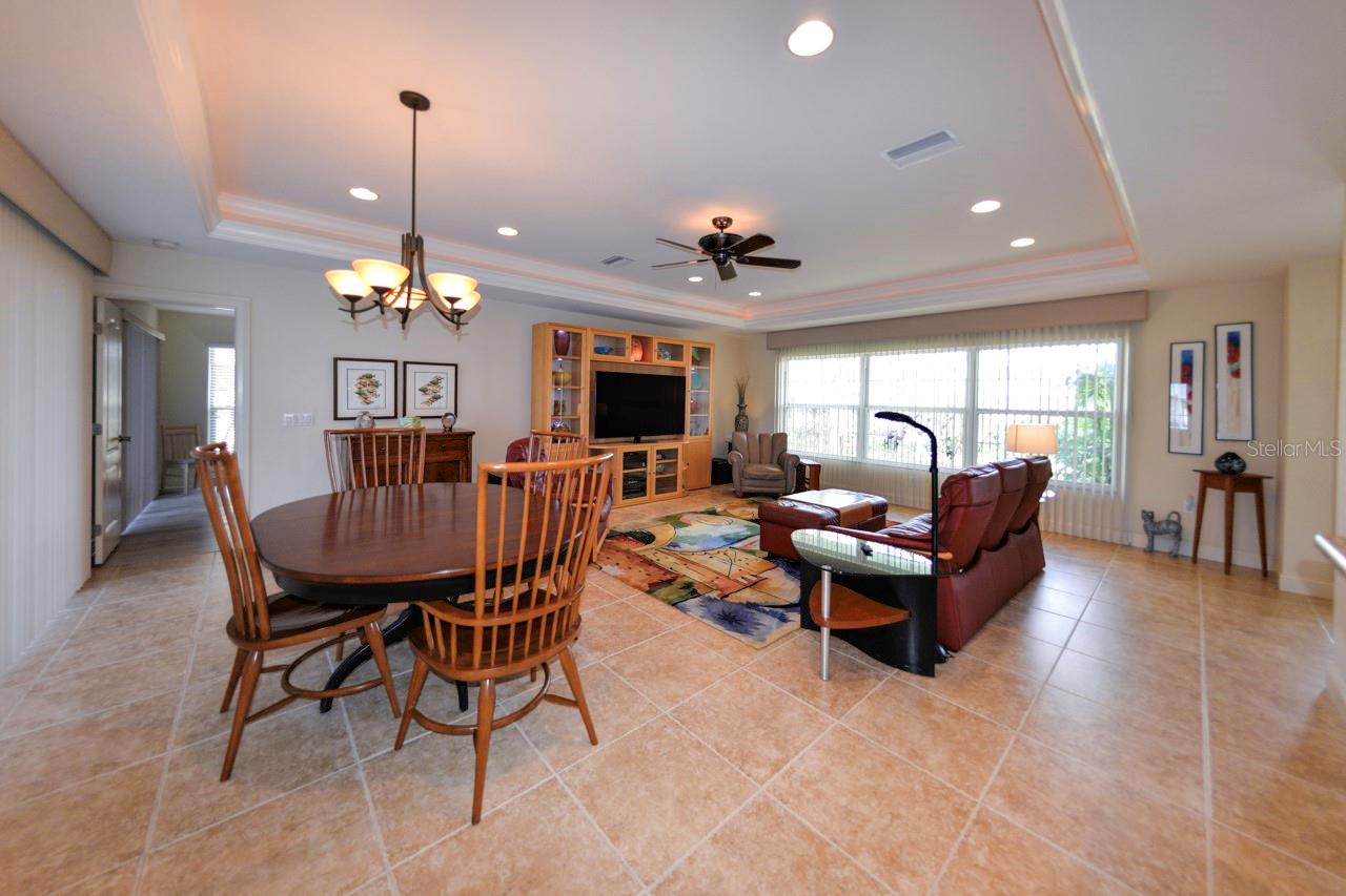 Image 10 of 79 For 805 Brenda Court