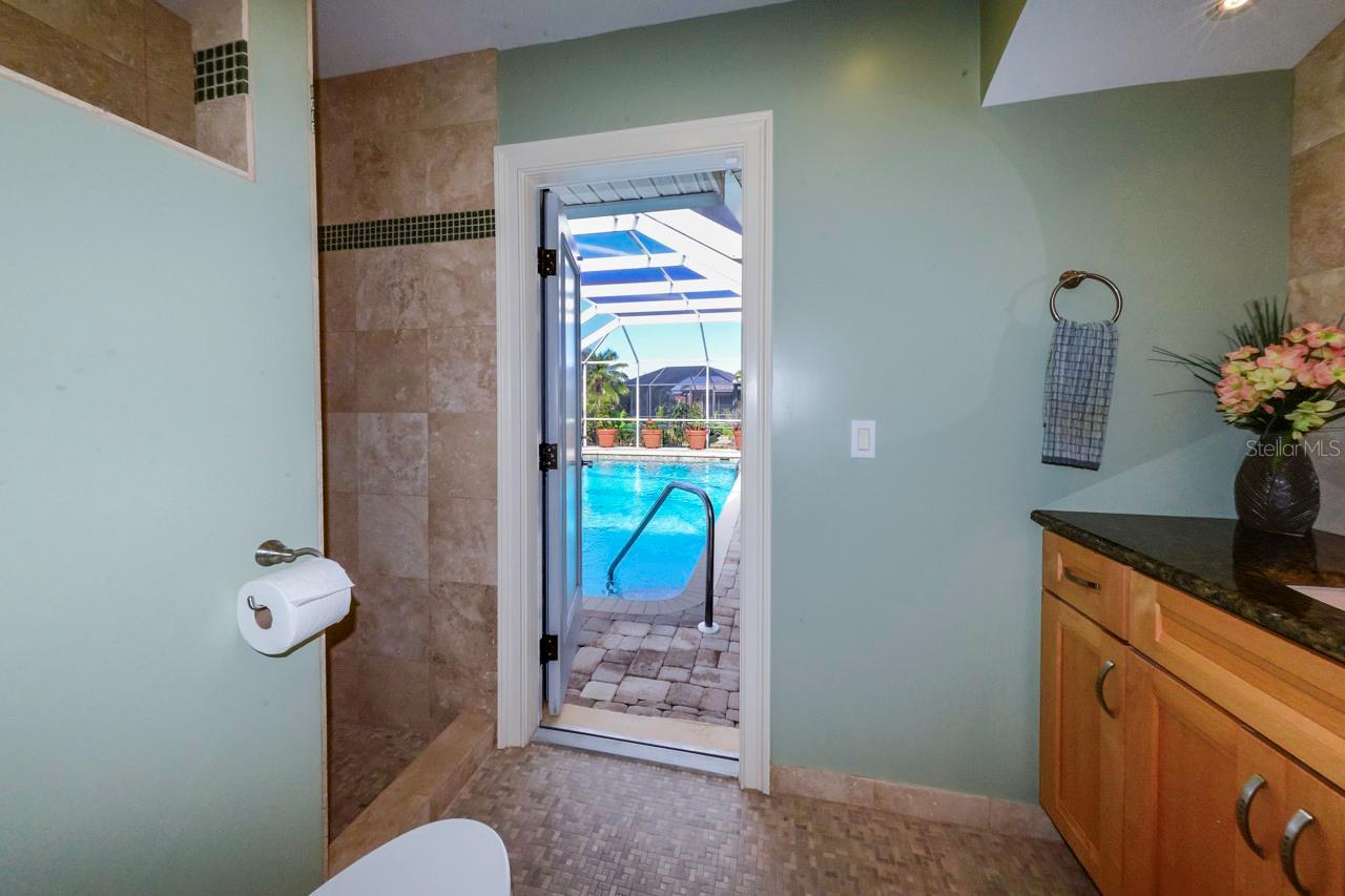 Image 36 of 79 For 805 Brenda Court