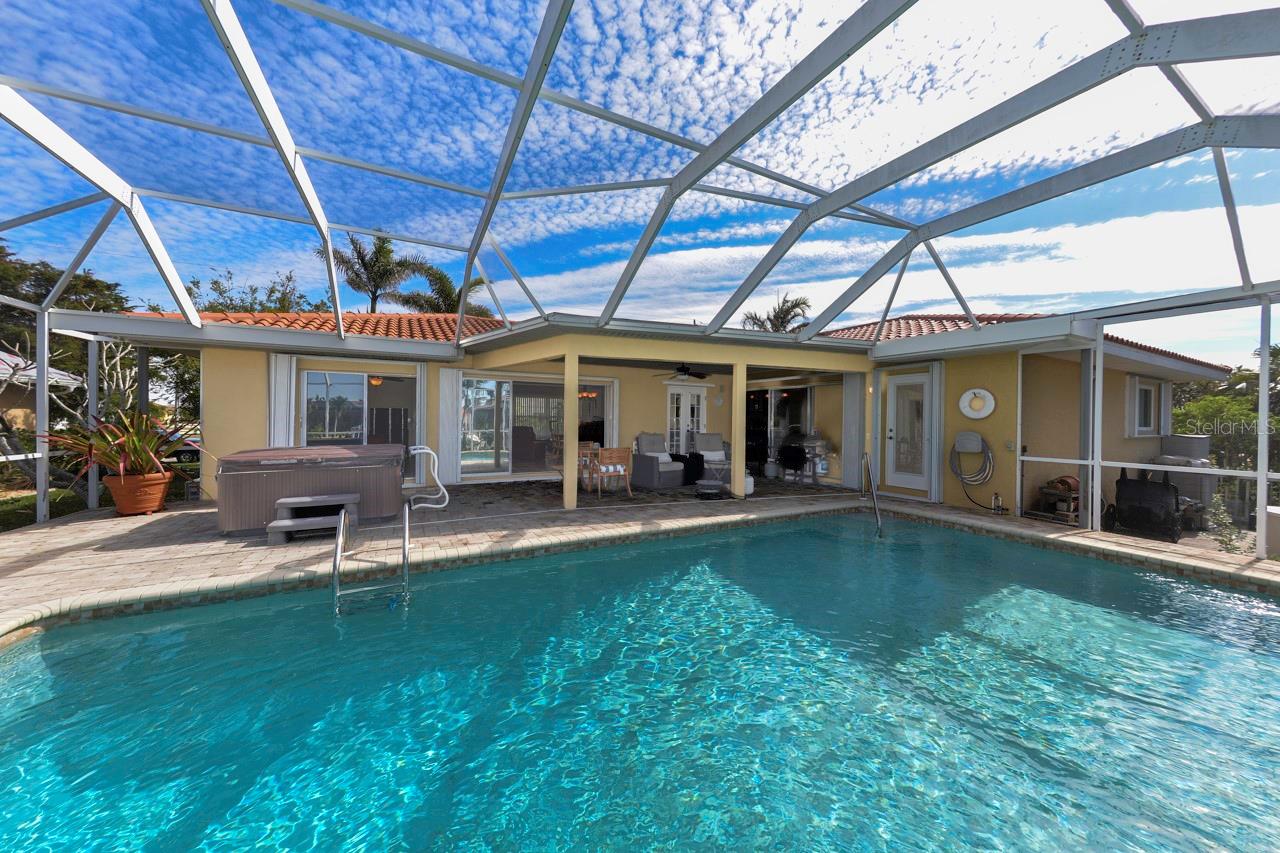 Image 55 of 79 For 805 Brenda Court
