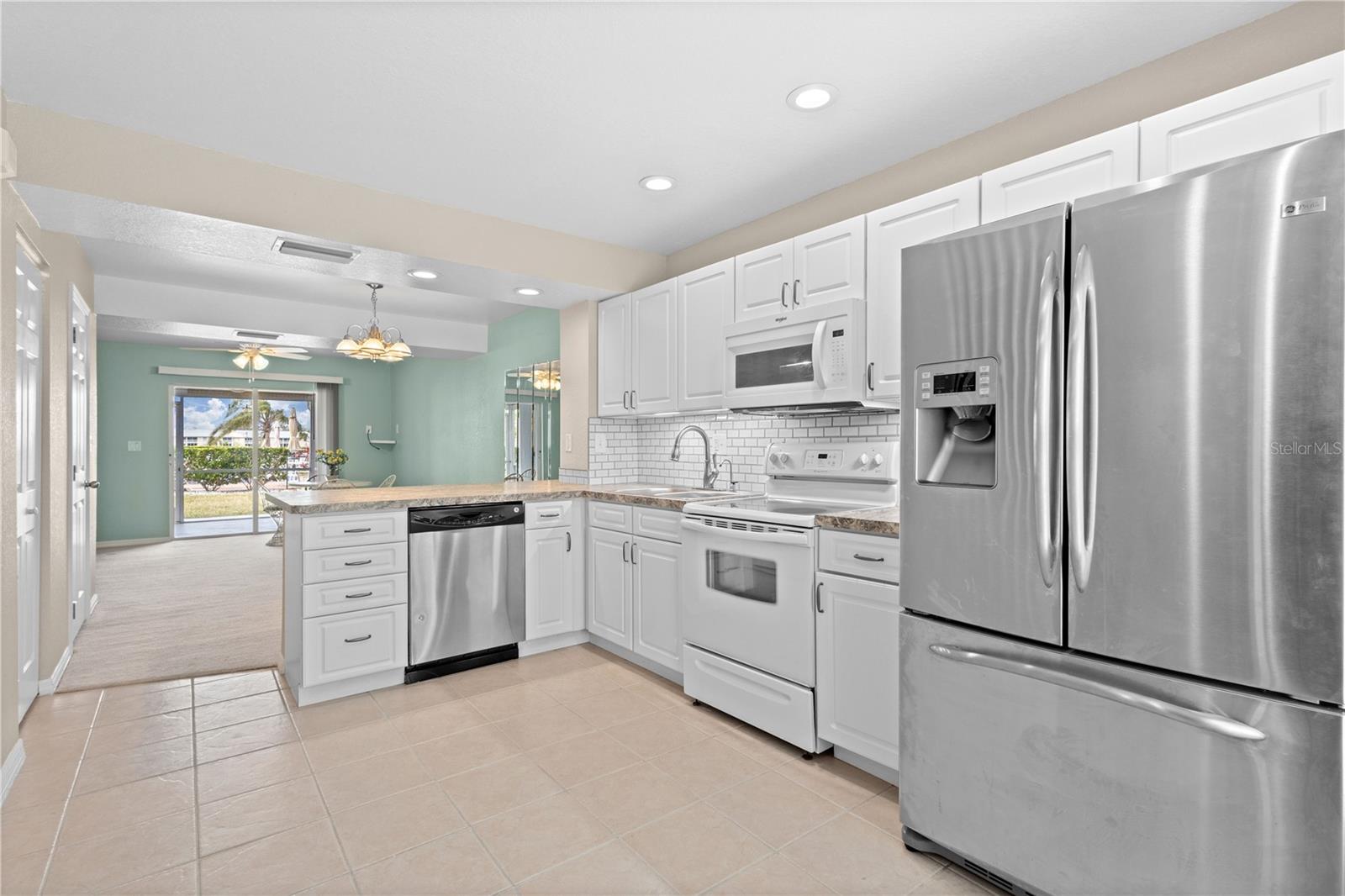 Image 2 of 29 For 26346 Rampart Boulevard 904
