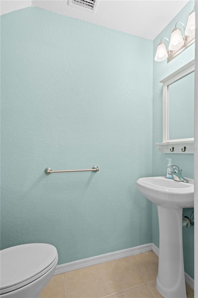 Image 6 of 29 For 26346 Rampart Boulevard 904