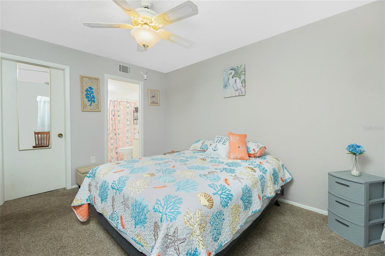 Image 14 of 31 For 25225 Rampart Boulevard 1701