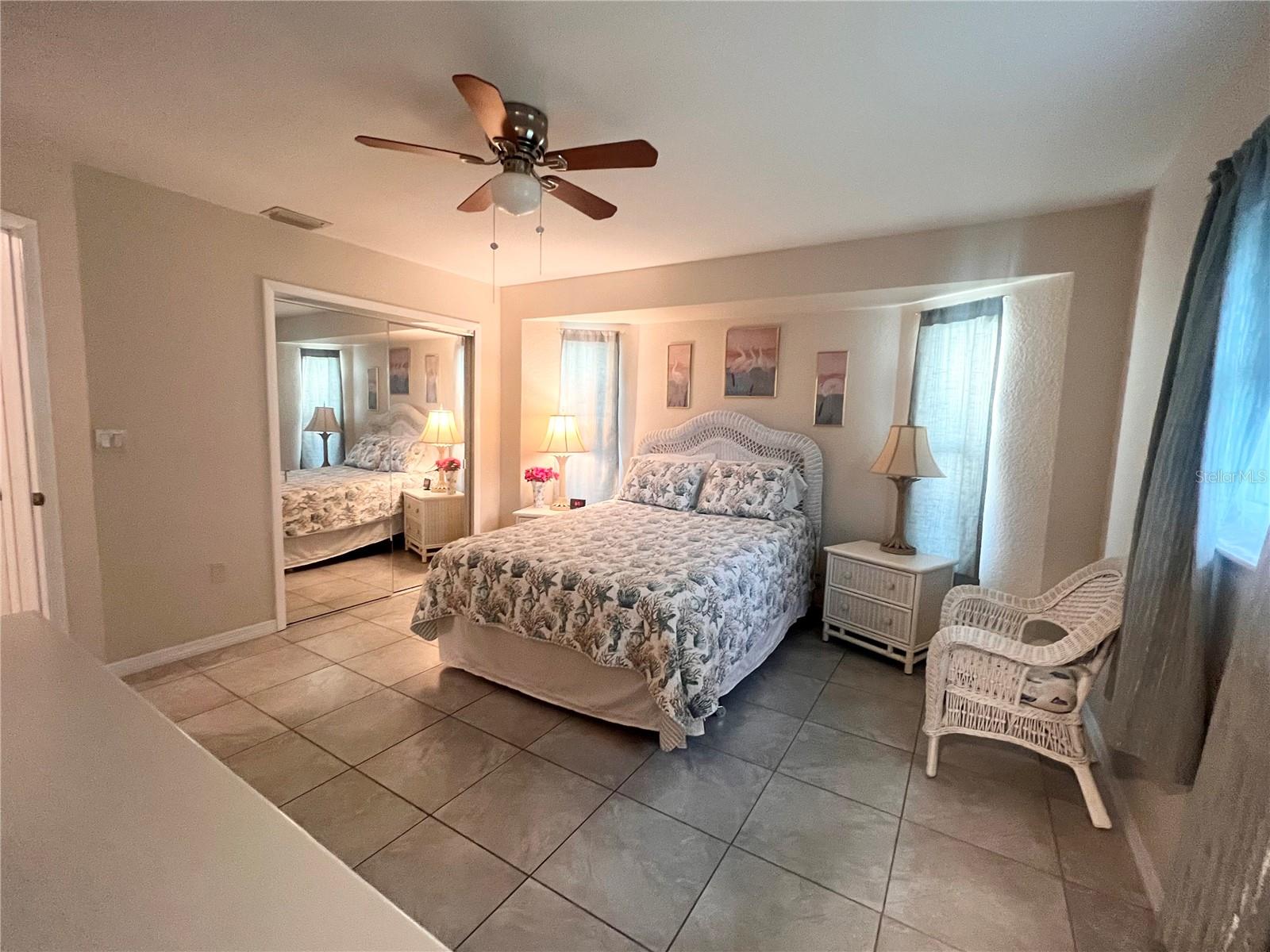 Image 10 of 13 For 20362 Emerald Avenue