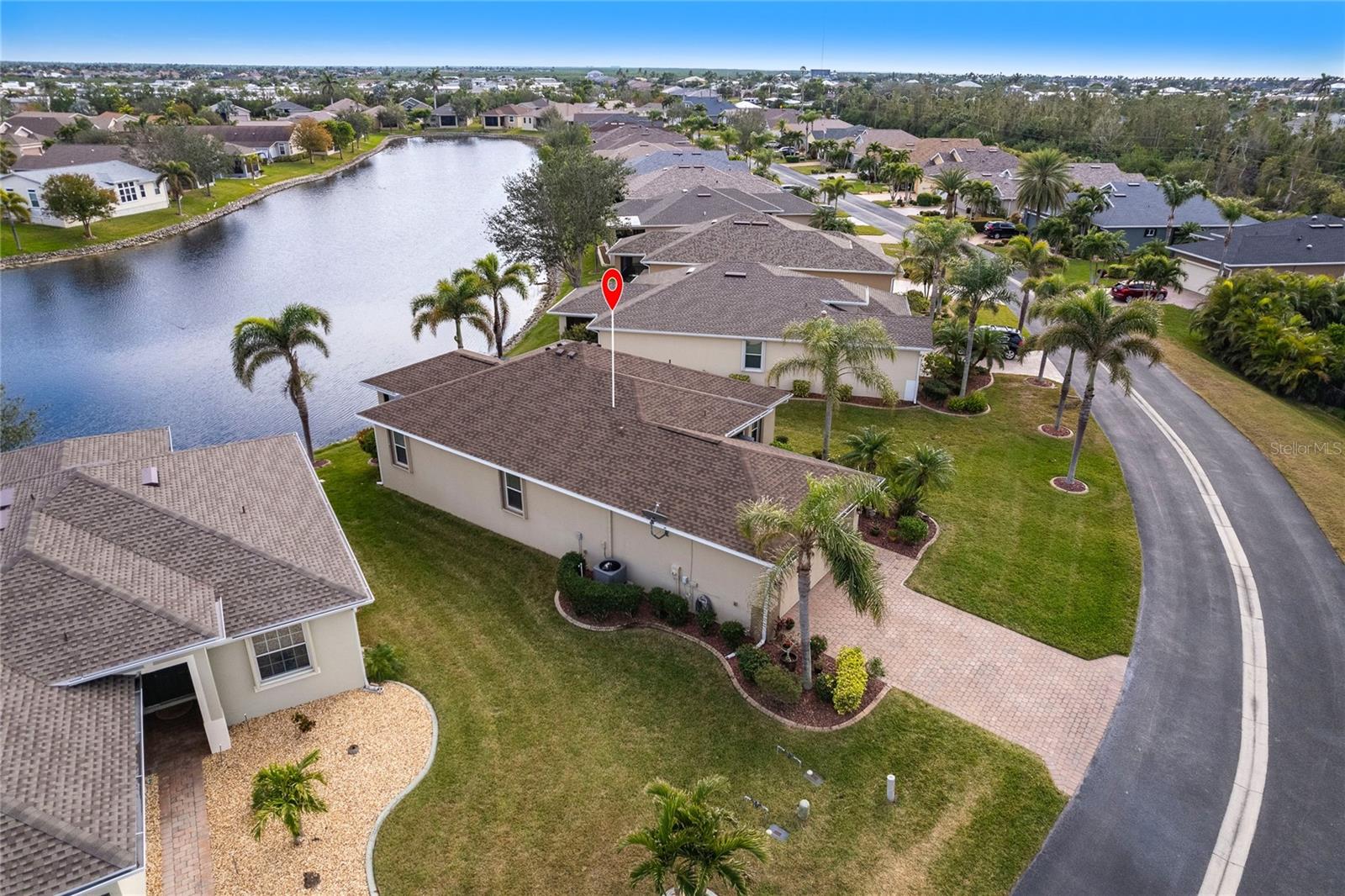 Image 38 of 47 For 24667 Rio Villa Lakes Circle