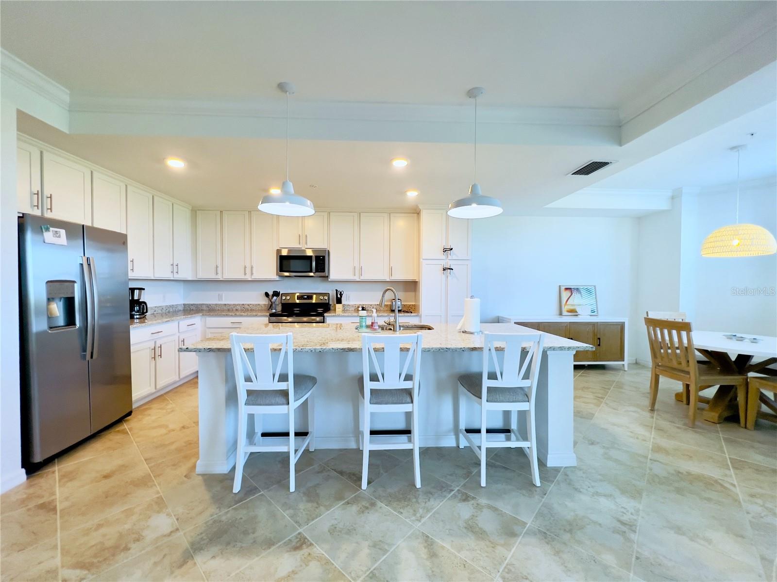 Image 8 of 47 For 14051 Heritage Landing Boulevard 537