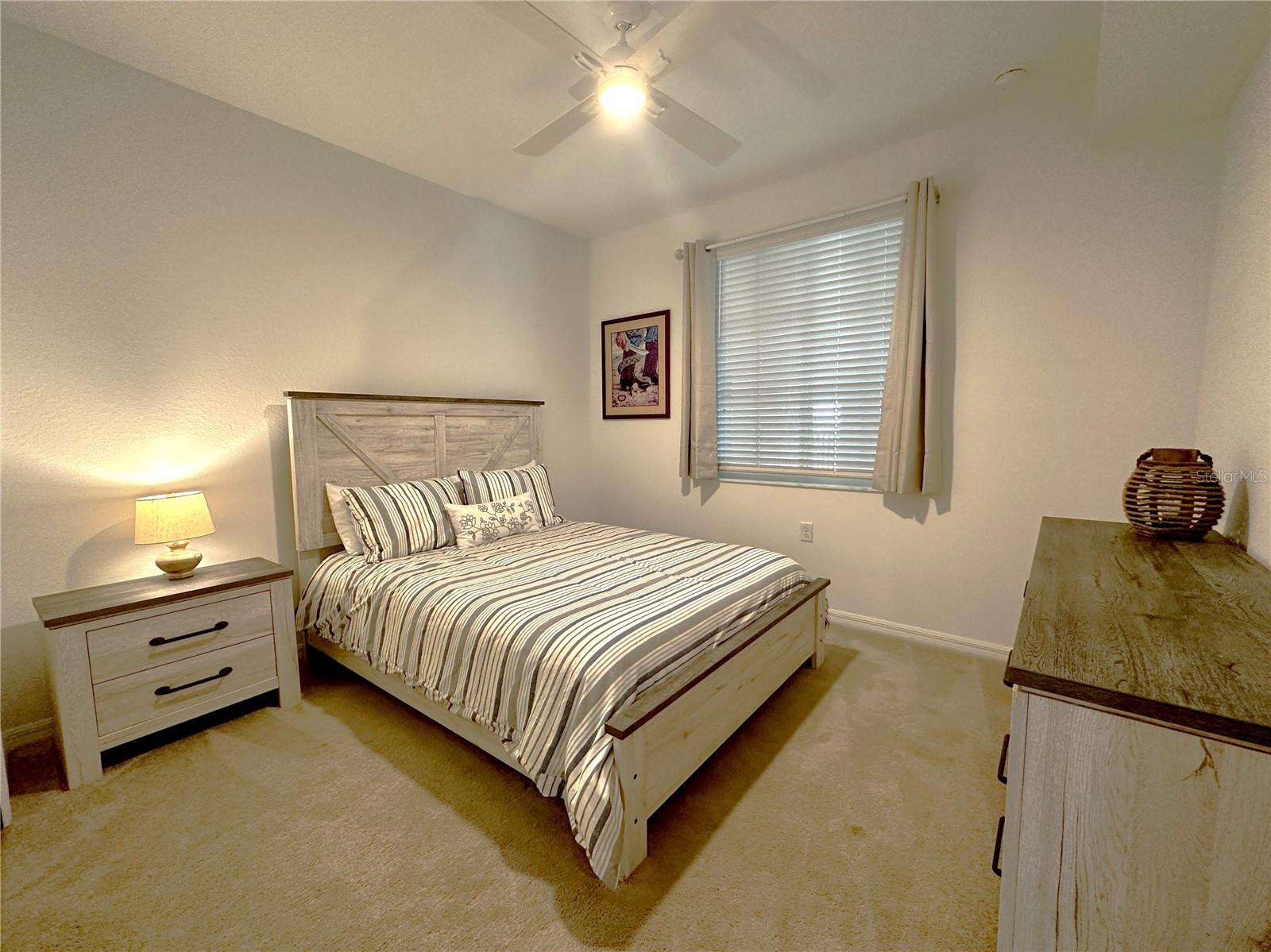 Image 11 of 35 For 14041 Heritage Landing Boulevard 634