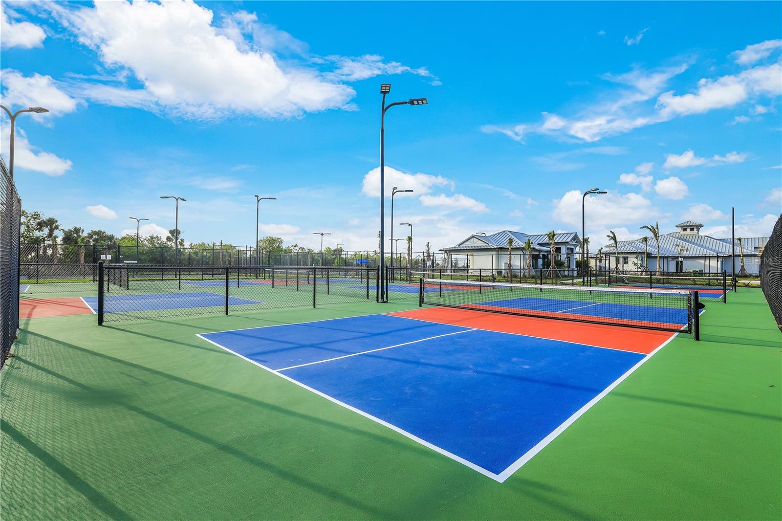 Image 33 of 35 For 14041 Heritage Landing Boulevard 634