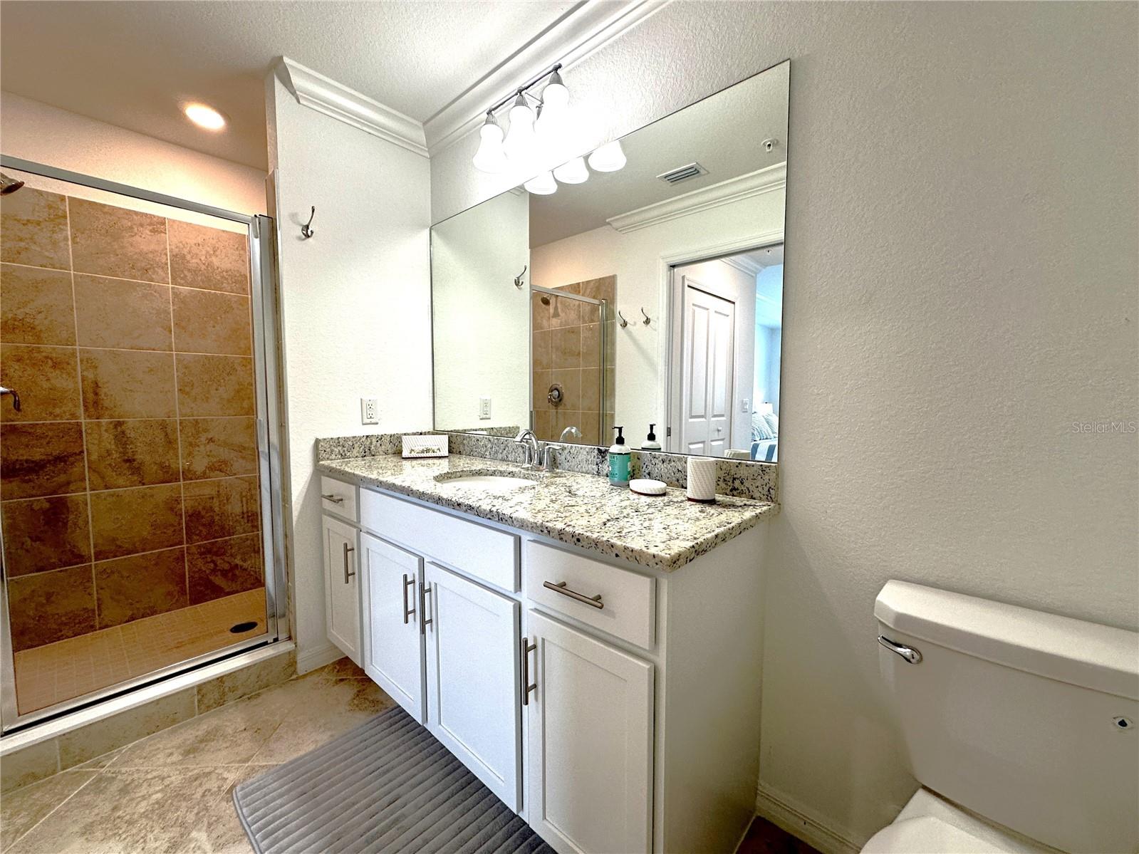 Image 8 of 35 For 14041 Heritage Landing Boulevard 634