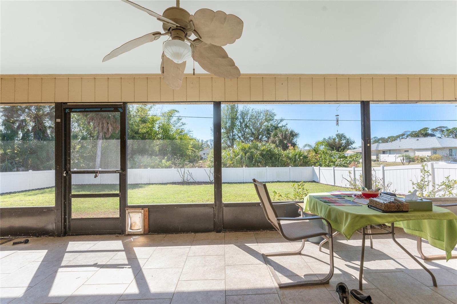 Image 14 of 21 For 5991 Gillot Boulevard