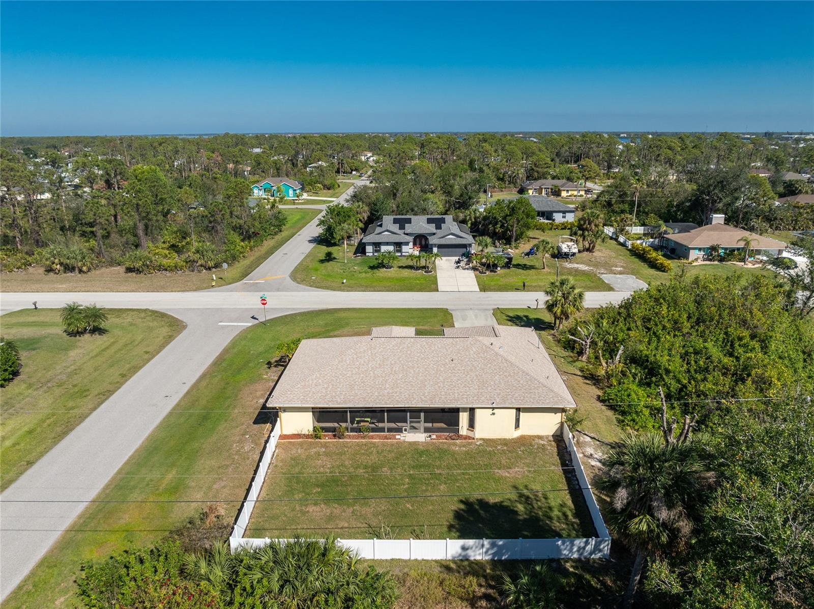 Image 20 of 21 For 5991 Gillot Boulevard