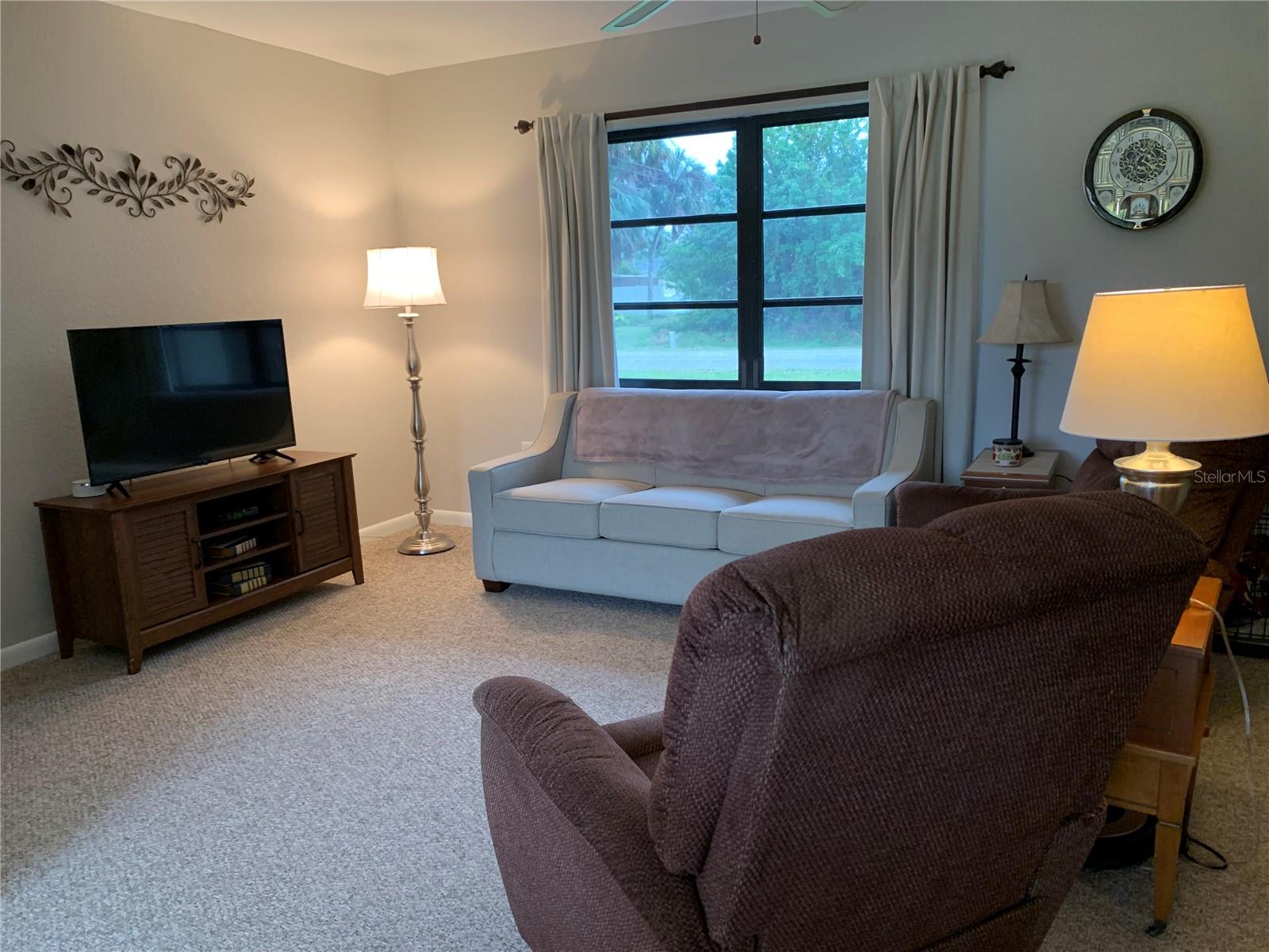 Image 3 of 25 For 18094 Ackerman Avenue