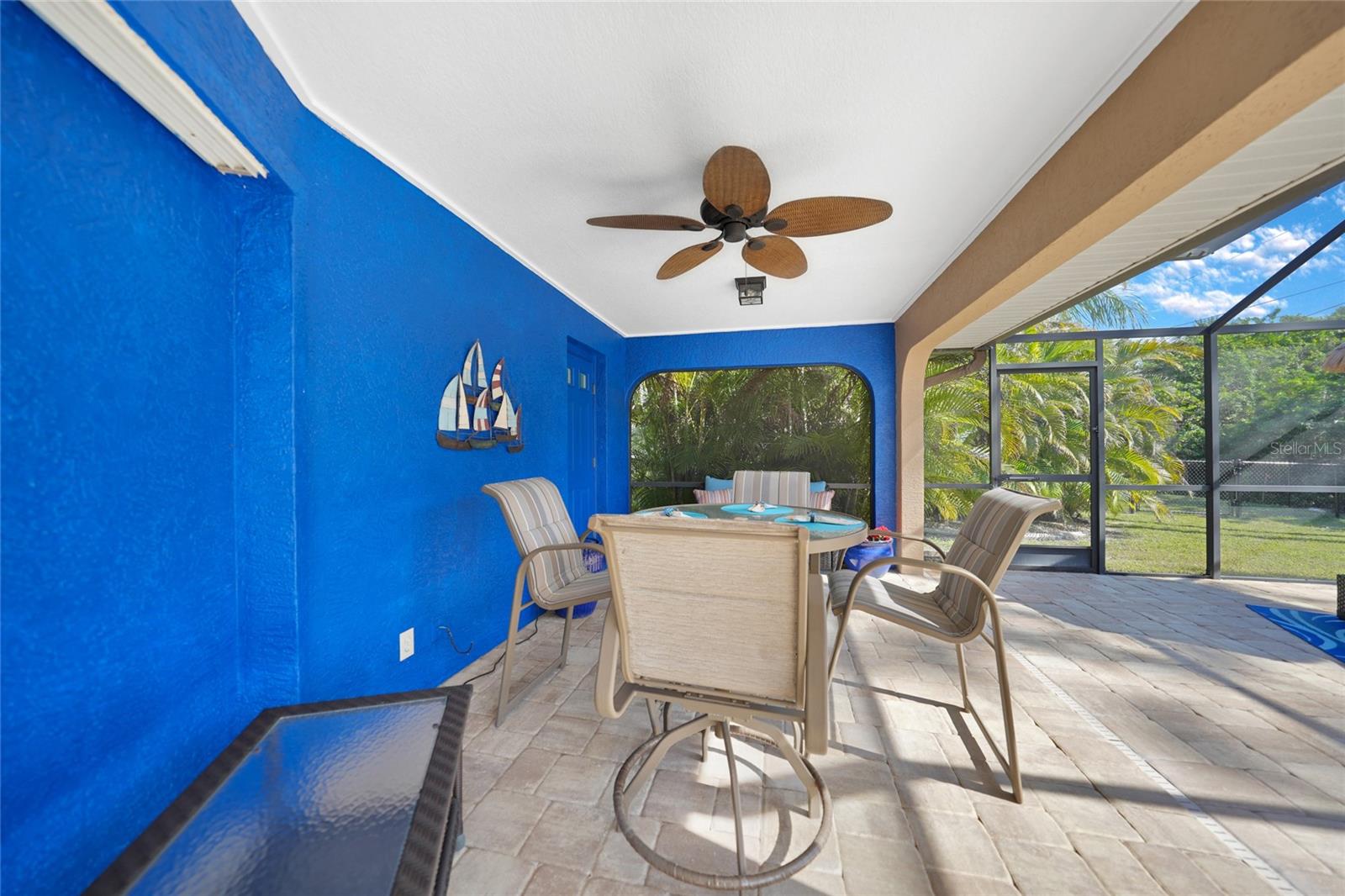 Image 12 of 59 For 18395 Edgewater Drive