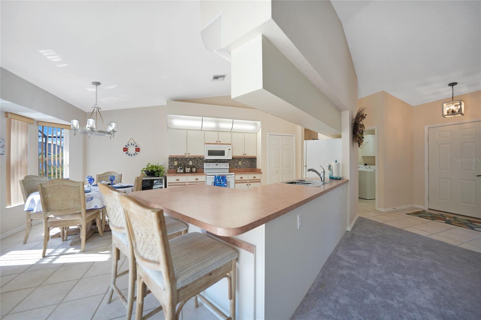 Image 19 of 59 For 18395 Edgewater Drive