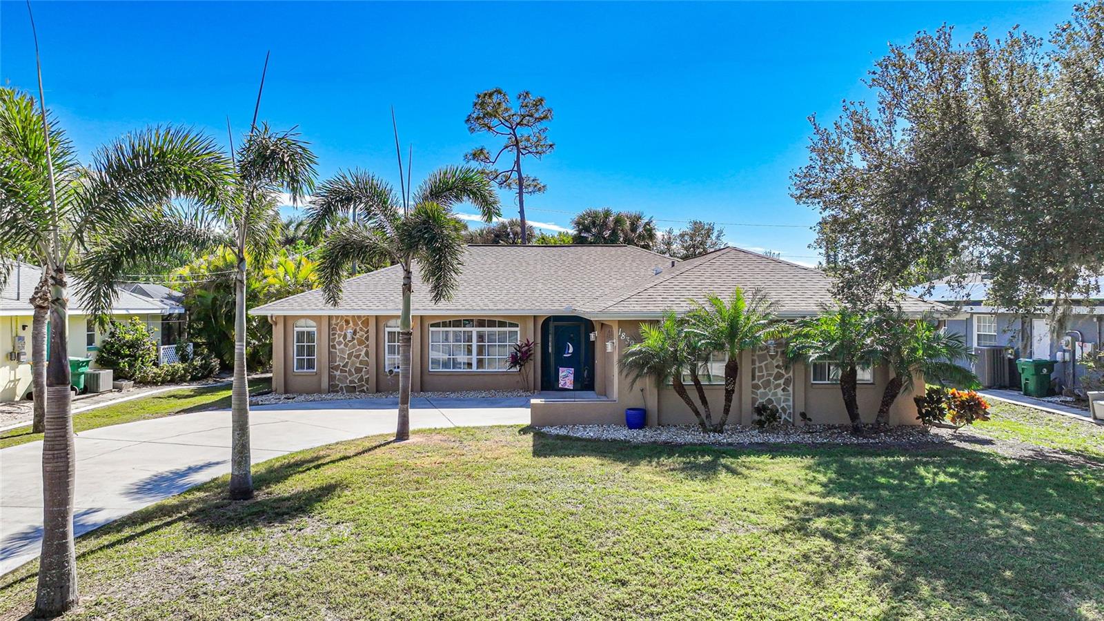 Image 2 of 59 For 18395 Edgewater Drive