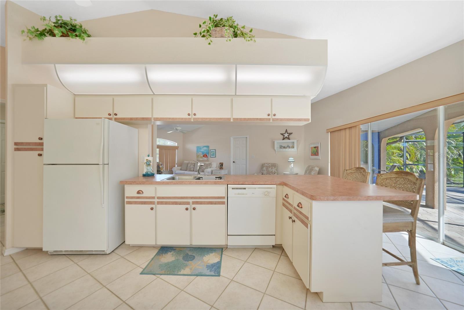 Image 21 of 59 For 18395 Edgewater Drive