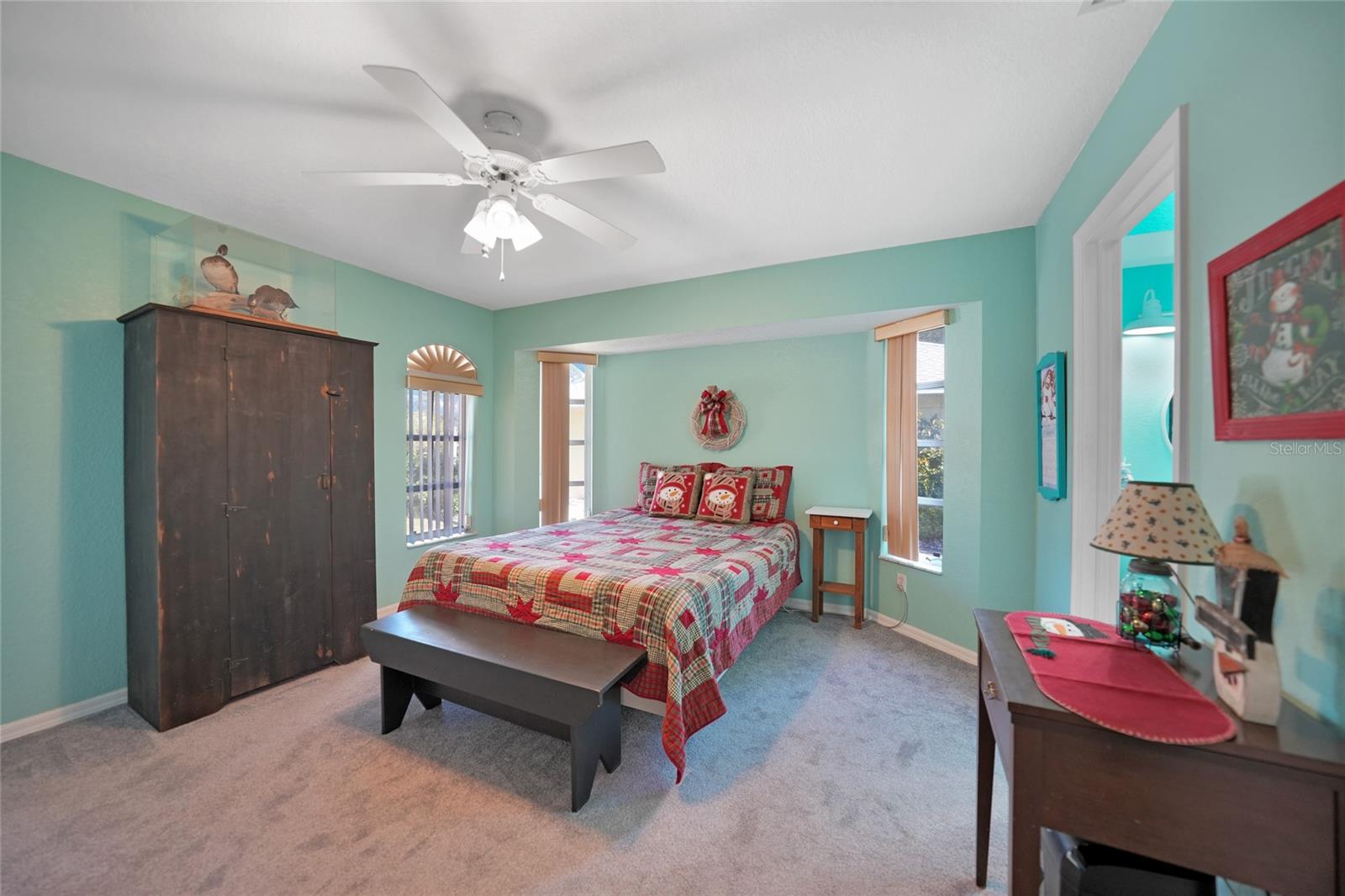 Image 30 of 59 For 18395 Edgewater Drive