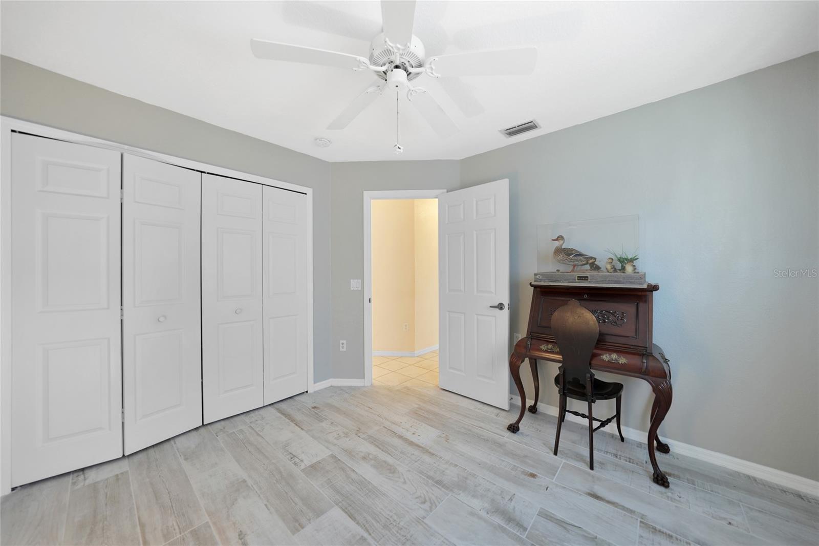 Image 34 of 59 For 18395 Edgewater Drive