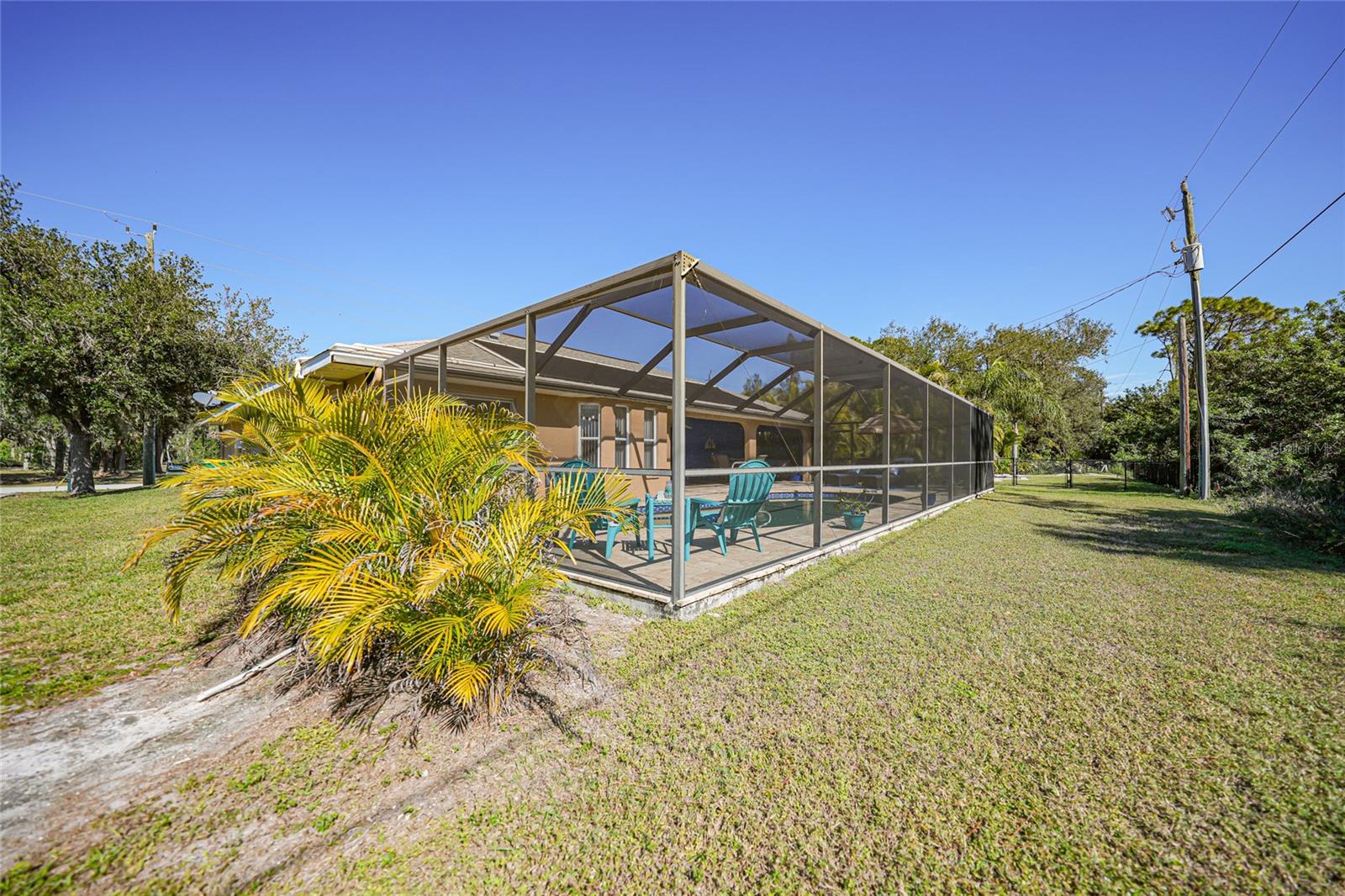 Image 41 of 59 For 18395 Edgewater Drive
