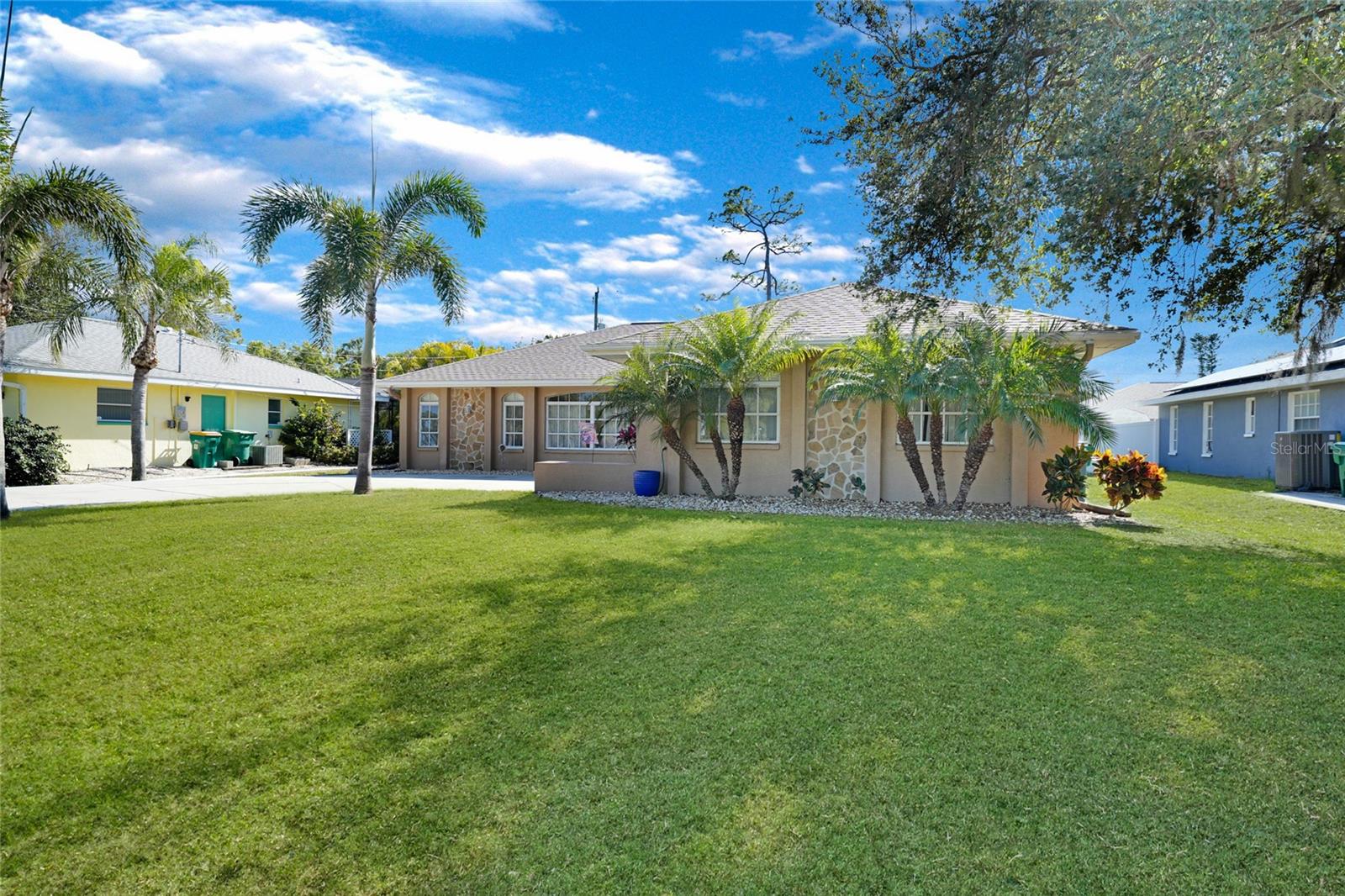 Image 44 of 59 For 18395 Edgewater Drive