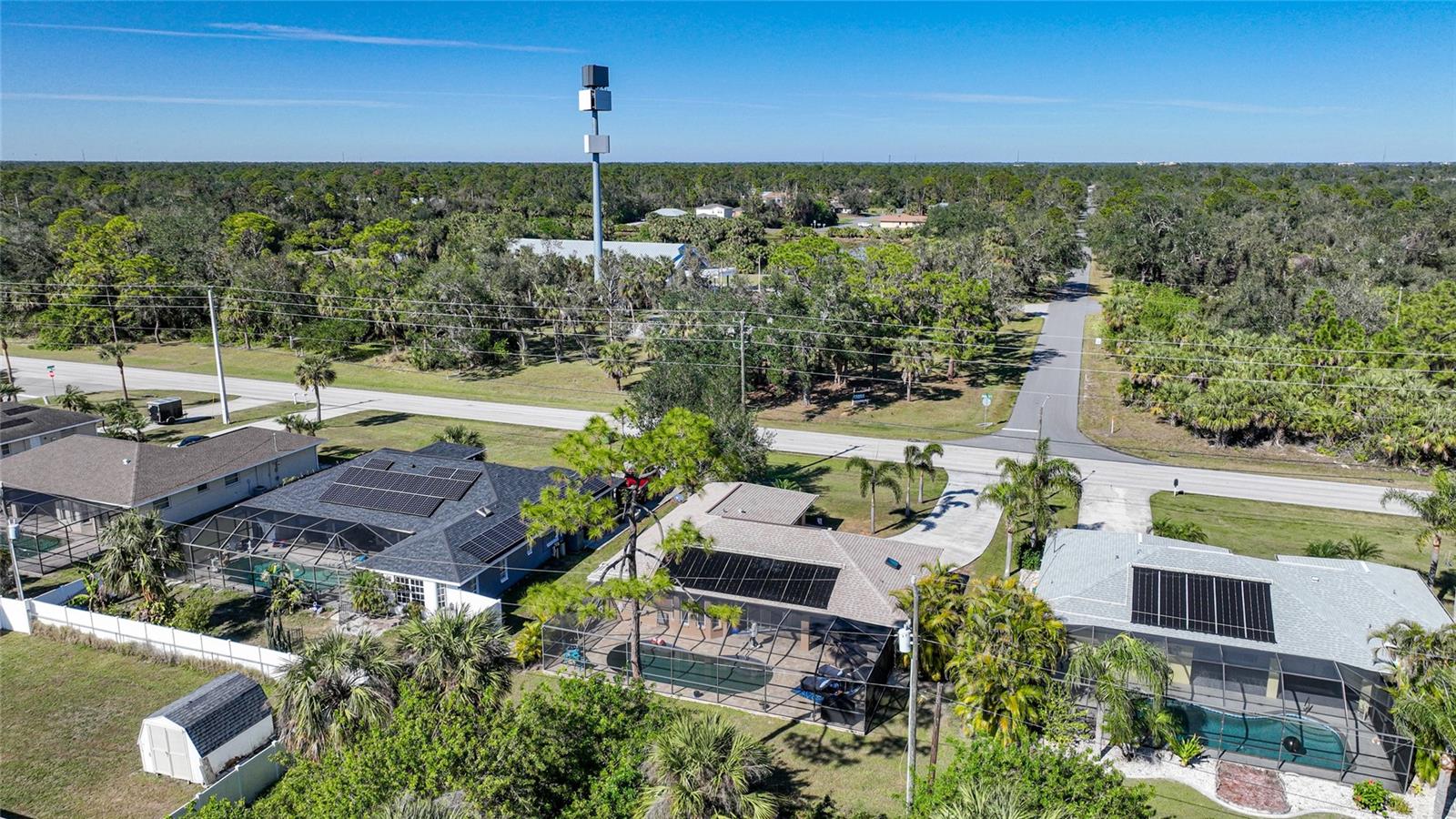 Image 46 of 59 For 18395 Edgewater Drive