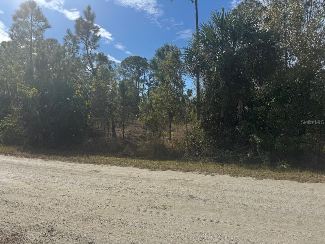 Image 6 of 8 For 13647 Carousel Drive