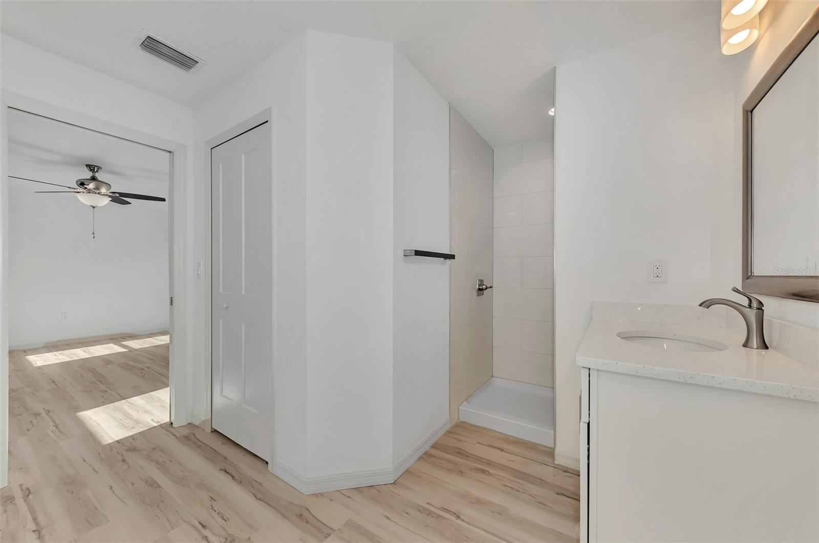 Image 18 of 42 For 1543 Gorham Street