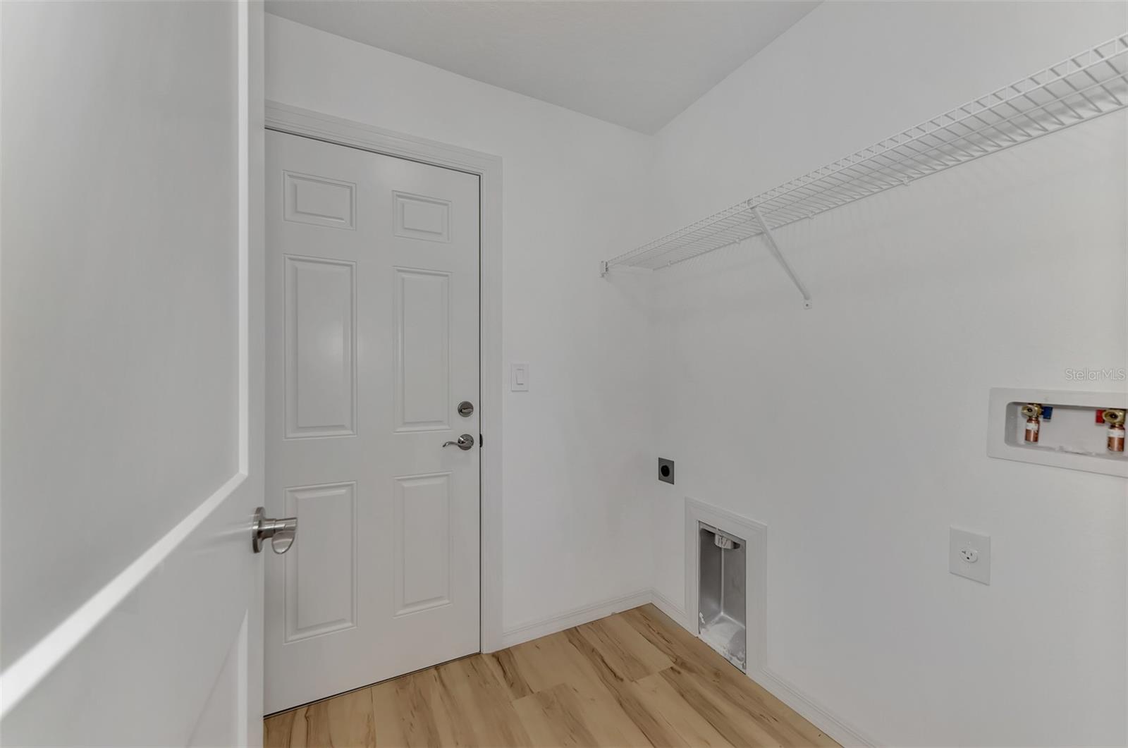 Image 9 of 42 For 1543 Gorham Street