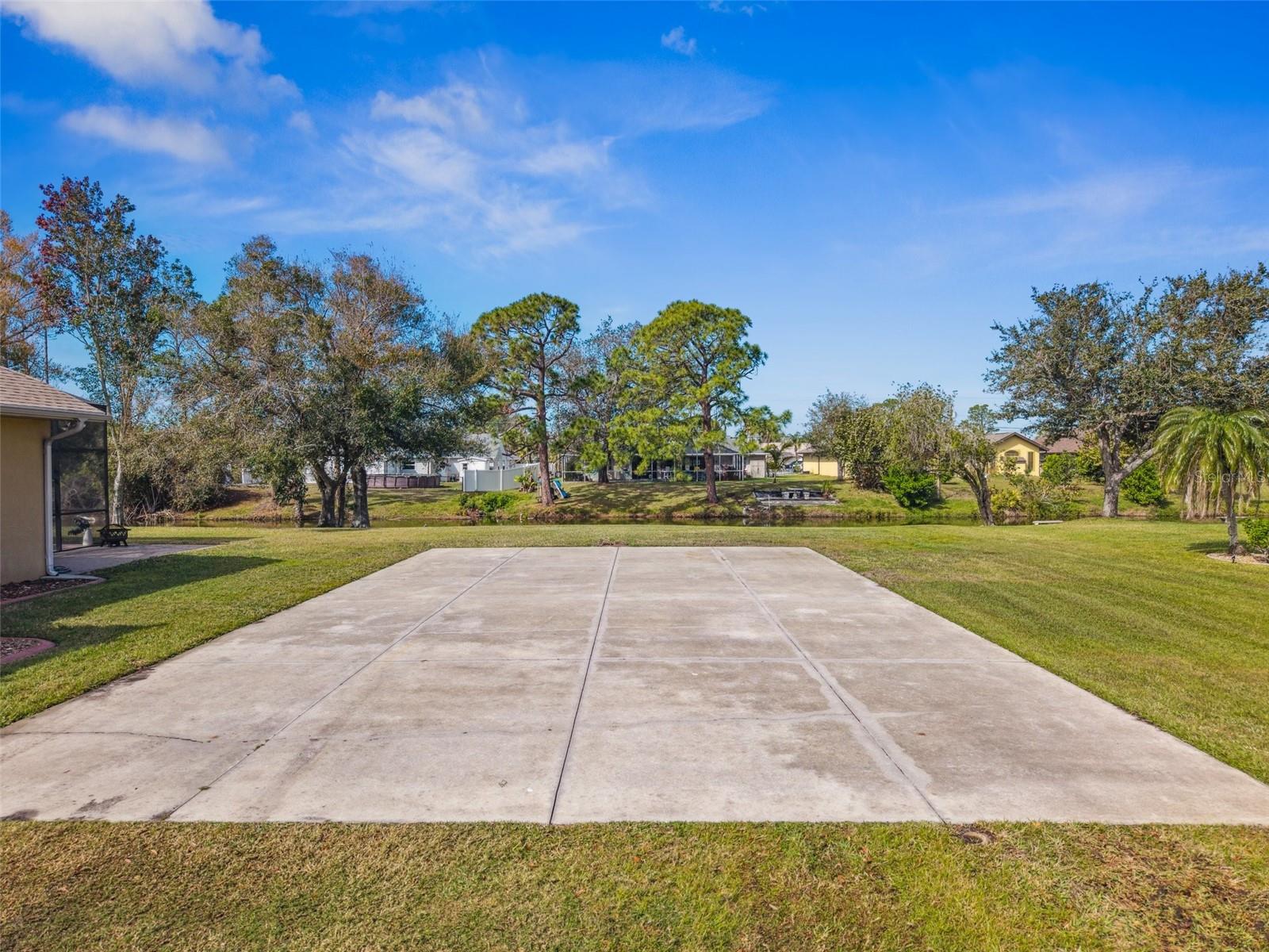 Image 45 of 47 For 387 Hallcrest Terrace