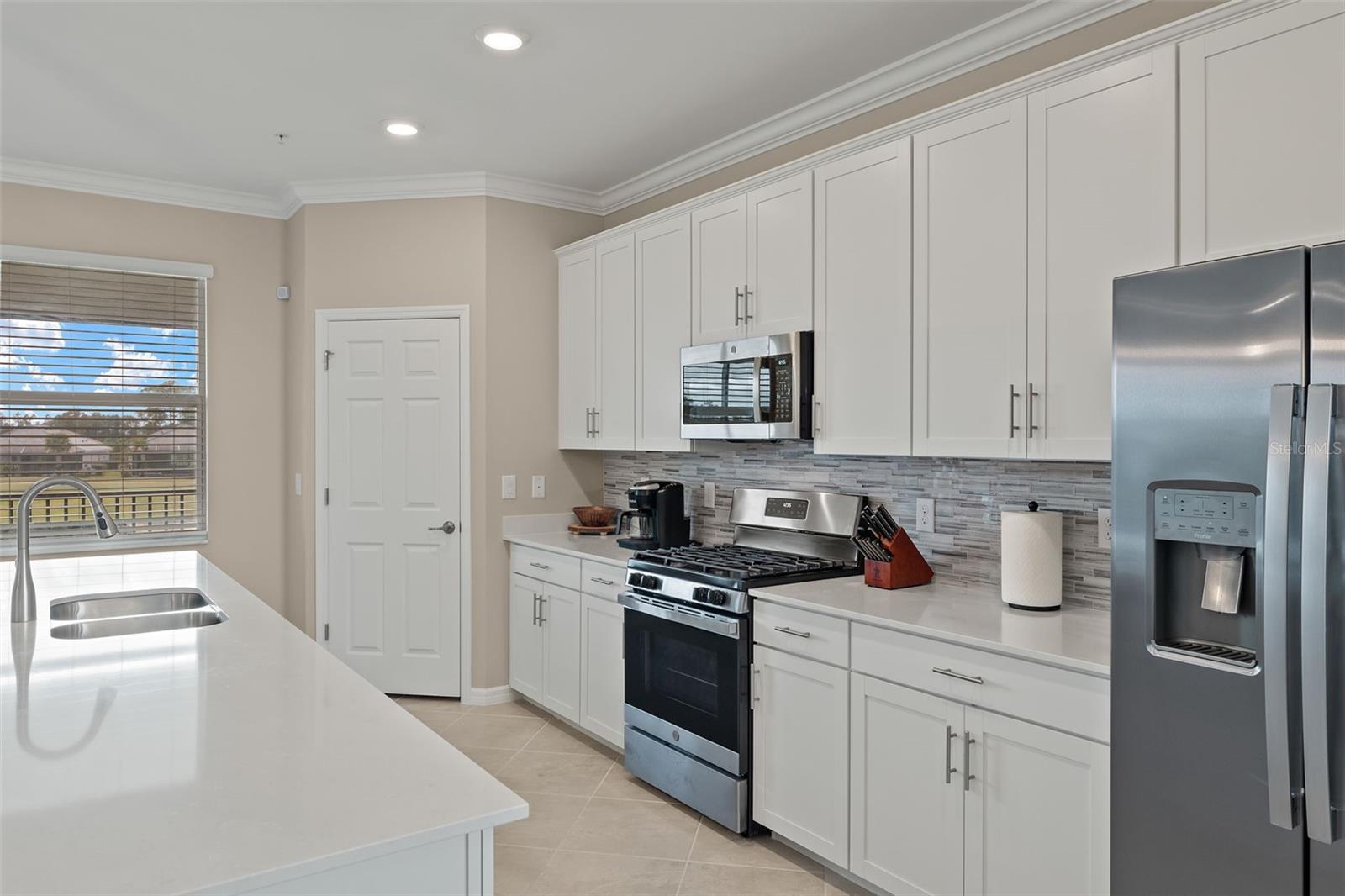 Image 11 of 53 For 43306 Water Bird Way 6622