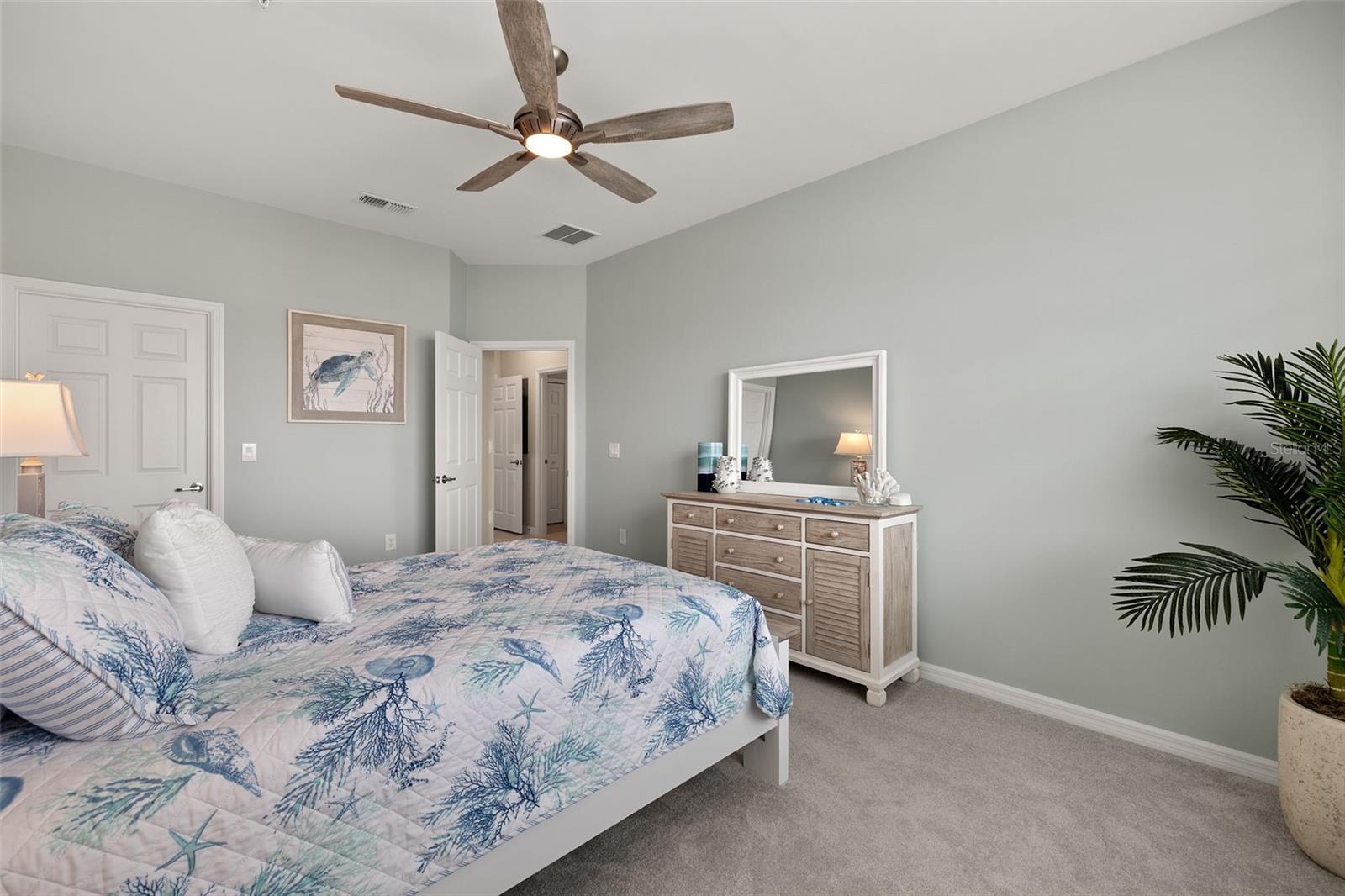 Image 18 of 53 For 43306 Water Bird Way 6622