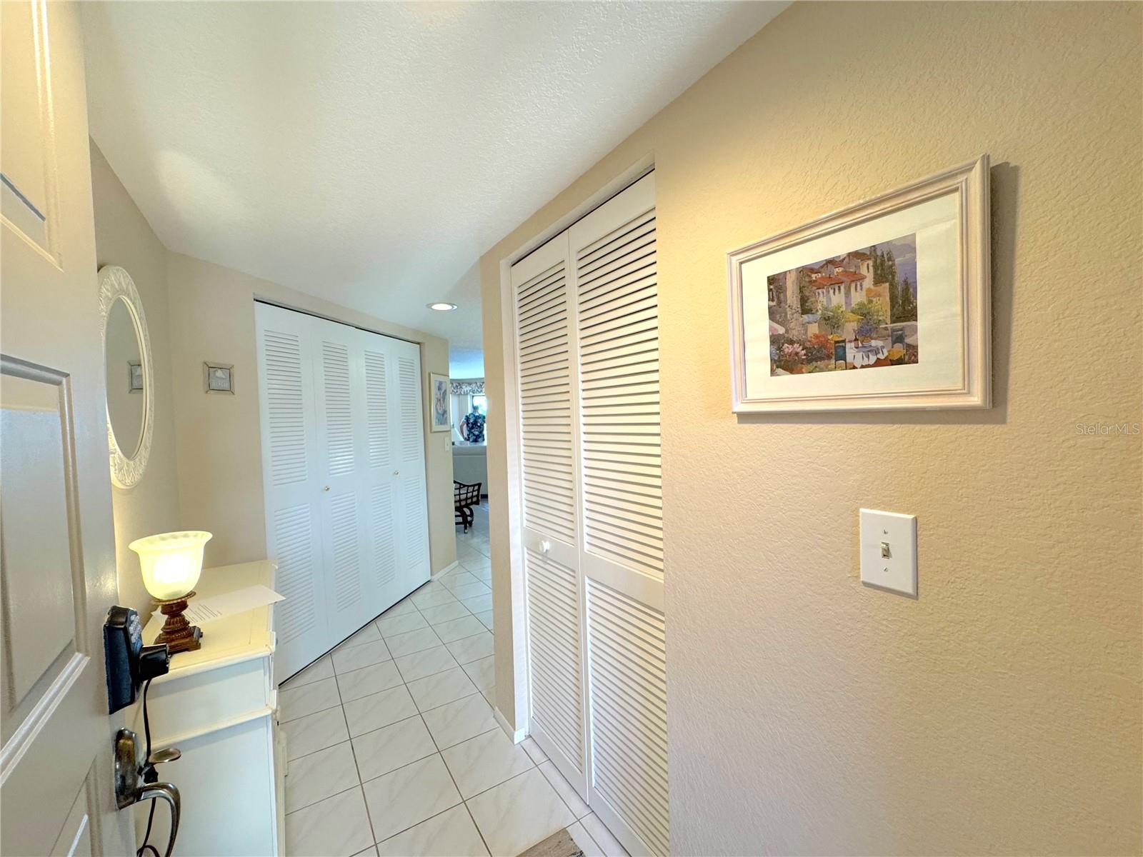 Image 19 of 45 For 2601 Marion Avenue 45c
