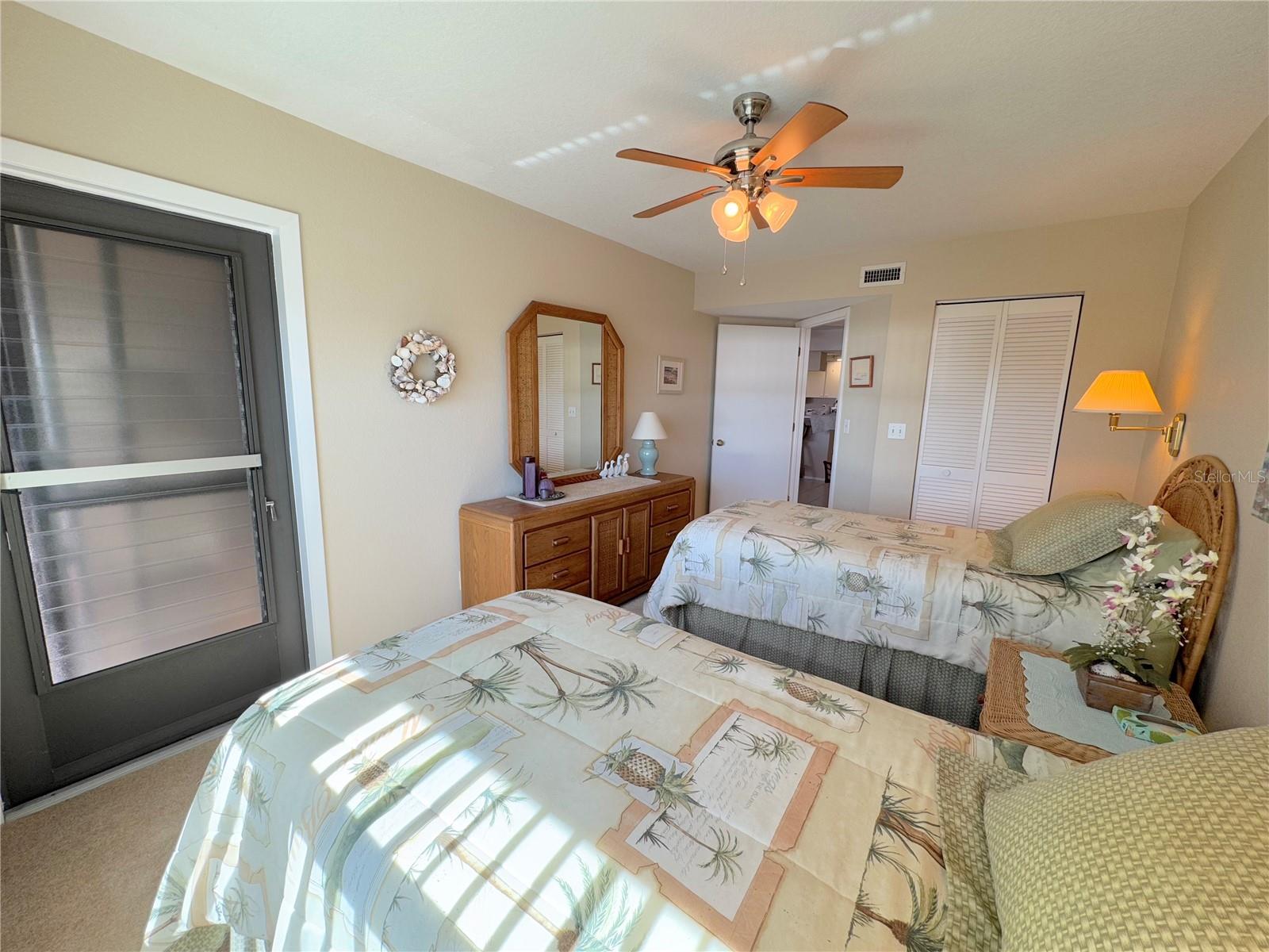 Image 42 of 45 For 2601 Marion Avenue 45c