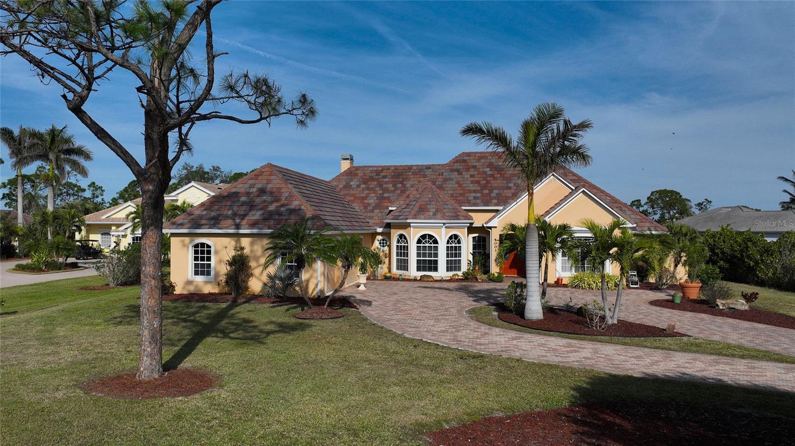 Image 2 of 39 For 4001 Marianne Key Road